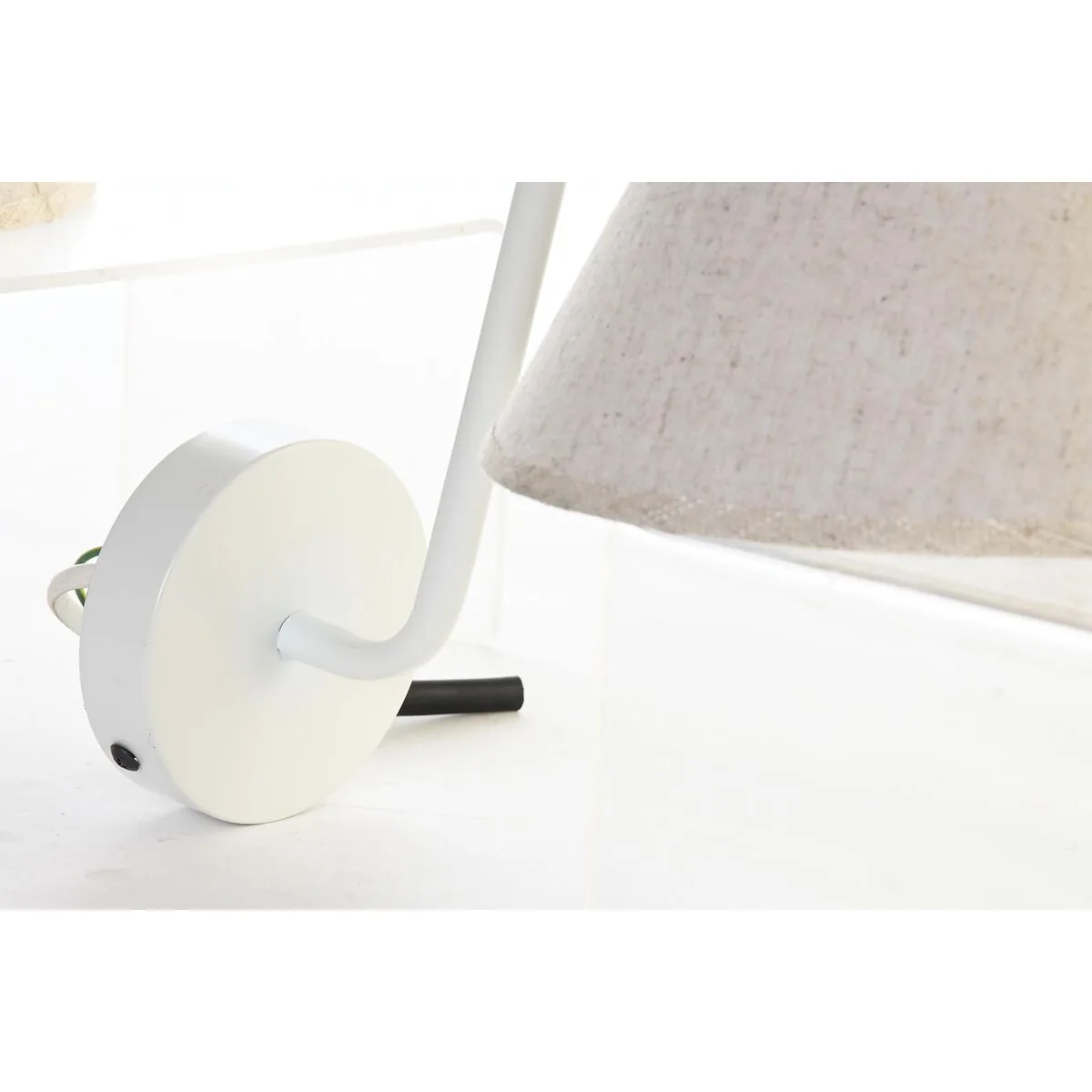 Applique dkd home decor dore metal lin blanc 50 w moderne 22 x 32 x 37 cm 2 unites s304016139. La qualité Diaytar : un engagement, une promesse, une satisfaction garantie.