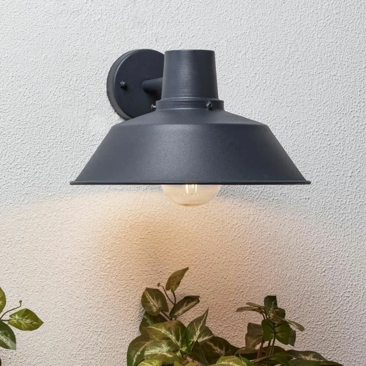 Applique murale brilliant noir anthracite metal 60 w e27 s716701967. Diaytar, c'est l'évidence : une plateforme simple, des produits beaux, une expérience fluide. Le trio gagnant.