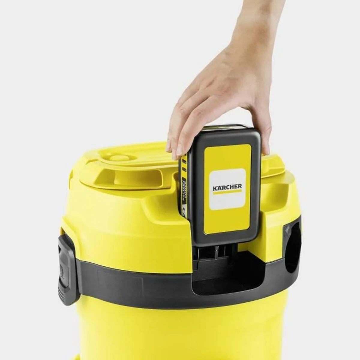 Aspirateur a sec et humide karcher wd 2 18 v 12 18 s080008271. La mode selon Diaytar : audacieuse, accessible et toujours dans l'air du temps.