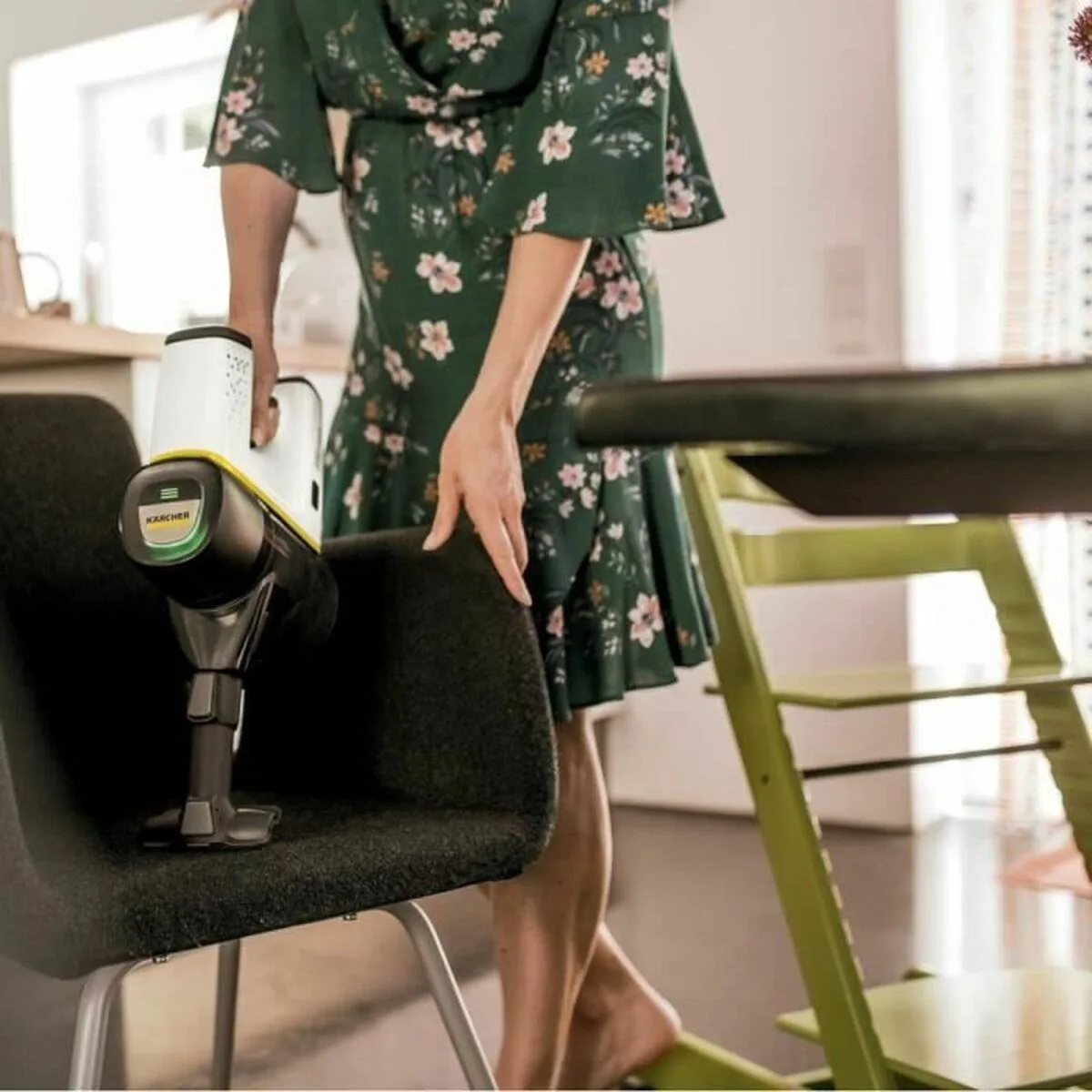 Aspirateur balai karcher 1 198 670 0 jaune blanc noir argente 250 w 800 ml s918805992. Nous avons bâti Diaytar sur la conviction qu'un produit génial n'a pas de prix, mais devrait avoir un prix accessible.
