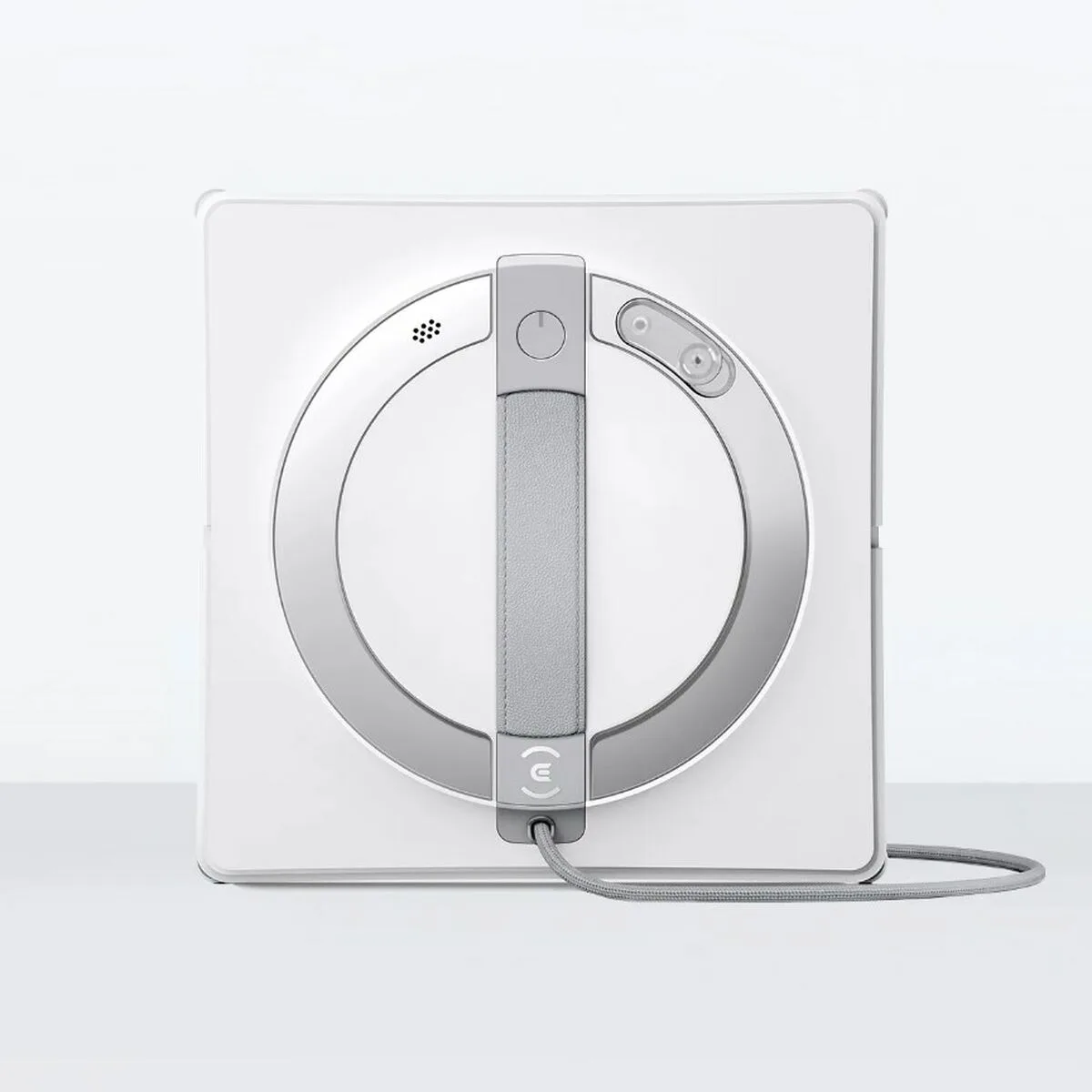 Aspirateur robot ecovacs winbot w2 2600 mah s9110341845. Bien plus qu'un simple site, Diaytar est une expérience de découverte permanente de produits utiles, beaux et novateurs