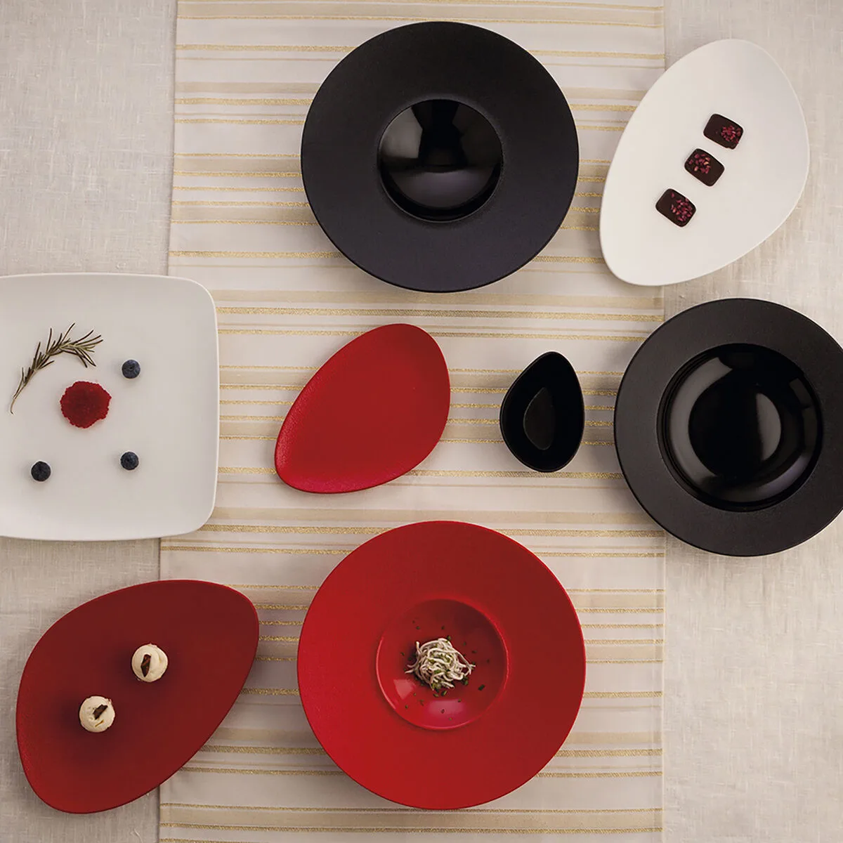 Assiette plate ariane antracita carre noir ceramique 20 cm 12 unites s270800920. Nous croyons en la puissance de la simplicité. Les produits Diaytar sont beaux, utiles, et incroyablement simples à utiliser.