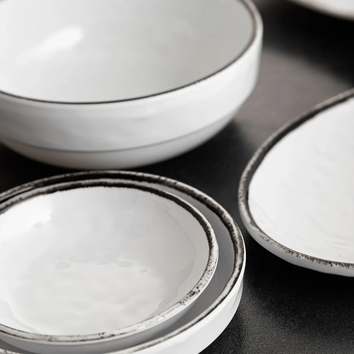 Assiette plate quid select filo blanc noir plastique carre 19 x 19 x 4 5 cm 12 unites s271148720. Avec Diaytar, faites de chaque achat en ligne une découverte et de chaque produit un ajout valuable à votre univers