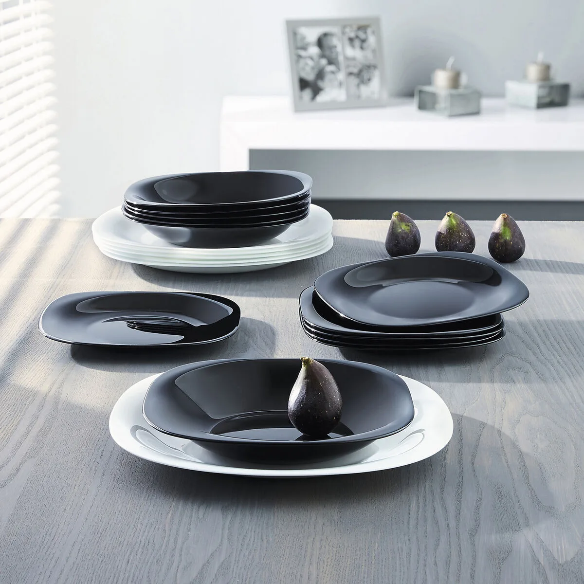 Assiettes luminarc carine n b blanc noir verre 19 pieces s271294284. Notre équipe chez Diaytar est votre équipe de choc, dévouée à débusquer les produits qui méritent votre attention.