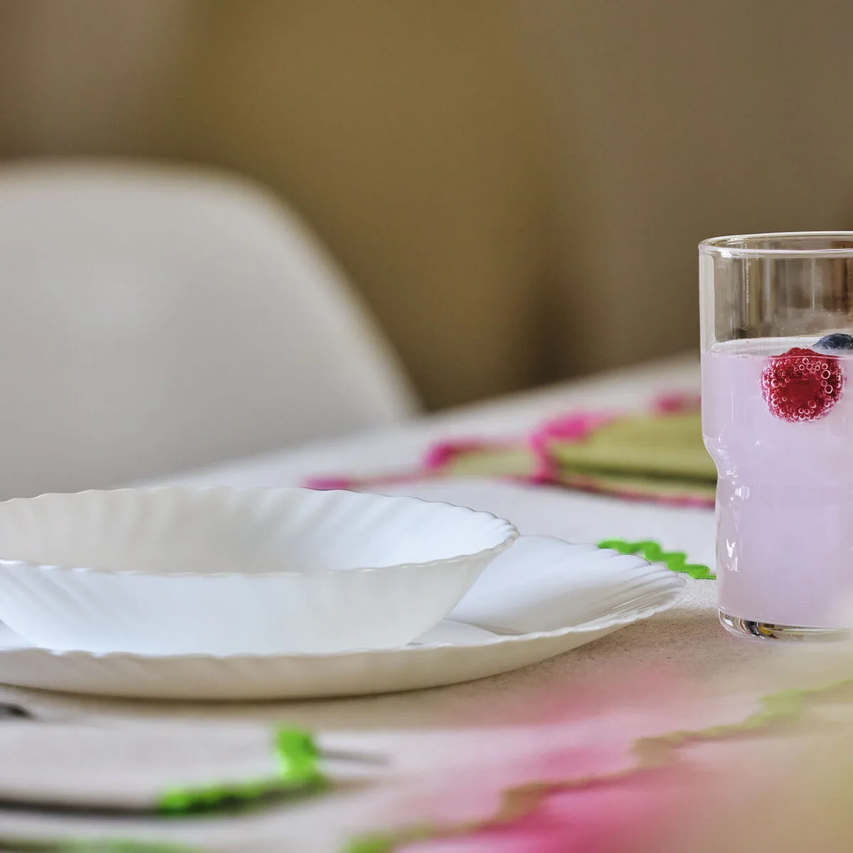 Assiettes luminarc feston blanc verre 18 pieces s271273137. Diaytar, le reflect de vos envies multiples : une gamme de produits soigneusement composée pour sa diversité et sa pertinence