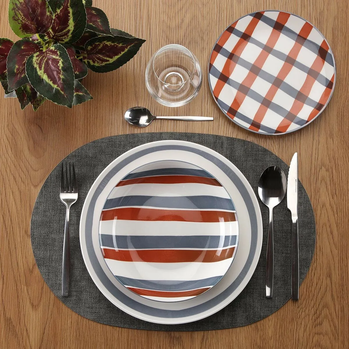Assiettes versa anette porcelaine 18 pieces s341346533. La mode selon Diaytar : audacieuse, accessible et toujours dans l'air du temps.