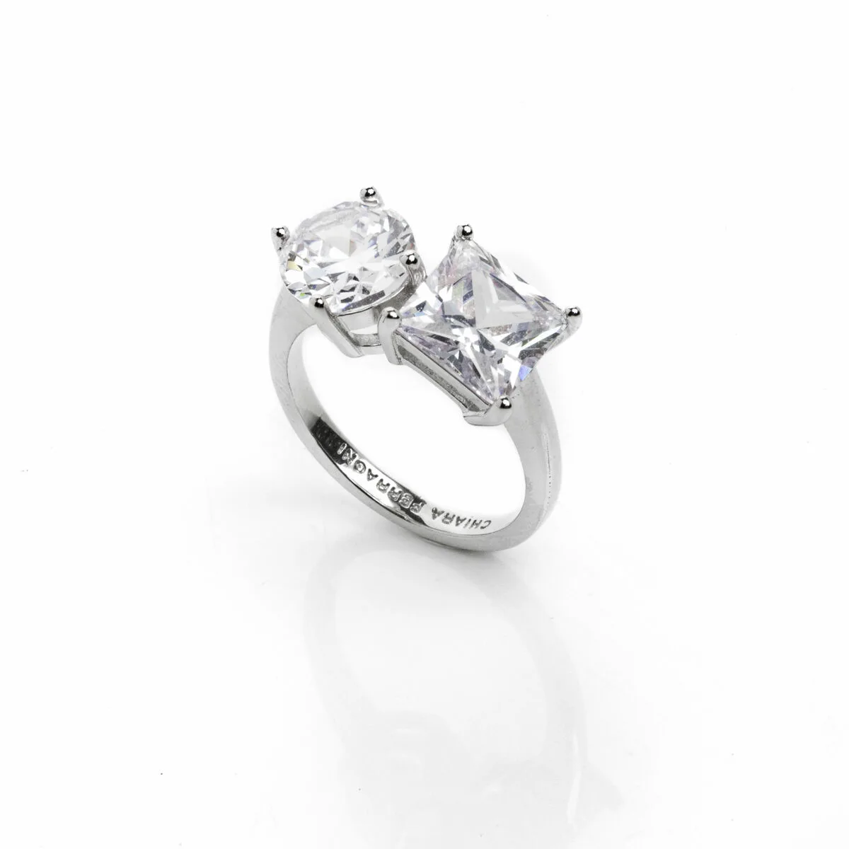 Bague femme chiara ferragni j19avu07012 12 s038150599. Diaytar a foi en une idée simple : les meilleurs produits, qu'ils soient électroniques ou généraux, embellissent le quotidien