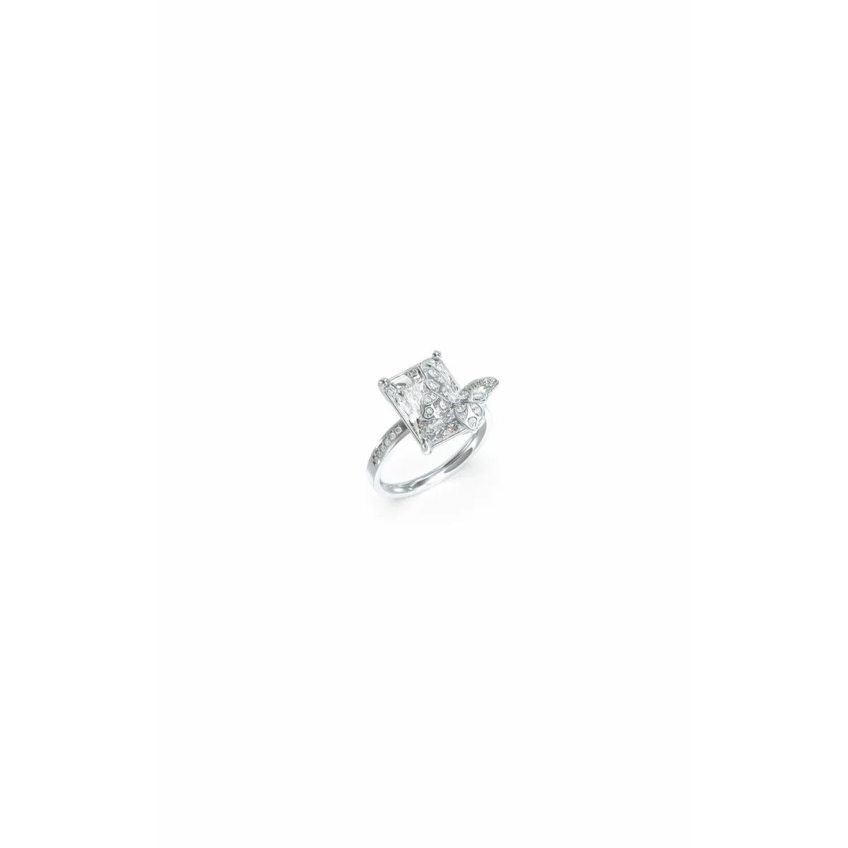 Bague femme guess m070057484. Chez Diaytar, nous célébrons la singularité de chaque produit, qu'il s'agisse d'un gadget tech ou d'un ustensile maison