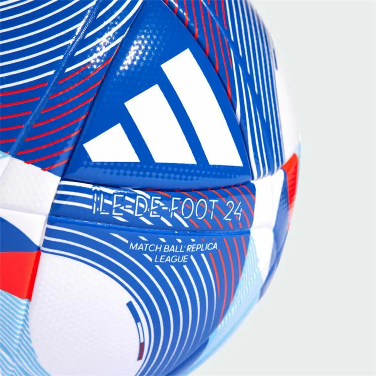 Ballon de football adidas ile de foot 24 league bleu taille 5 s6417544072. Diaytar, c'est le sismographe des tendances : nous captons les vibrations du marché pour vous offrir le meilleur.