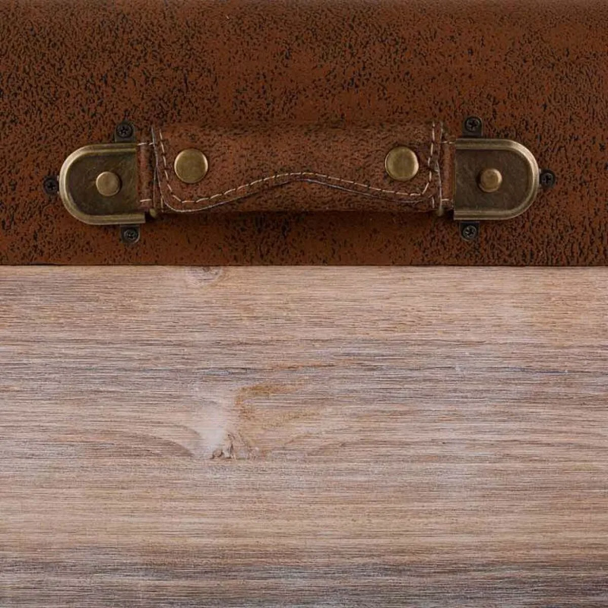 Banc de coffre alexandra house living marron polyurethane bois mdf 40 x 38 x 80 cm d163099947. Diaytar, c'est l'assurance de produits qui durent, tant dans leur construction que dans leur style intemporel.