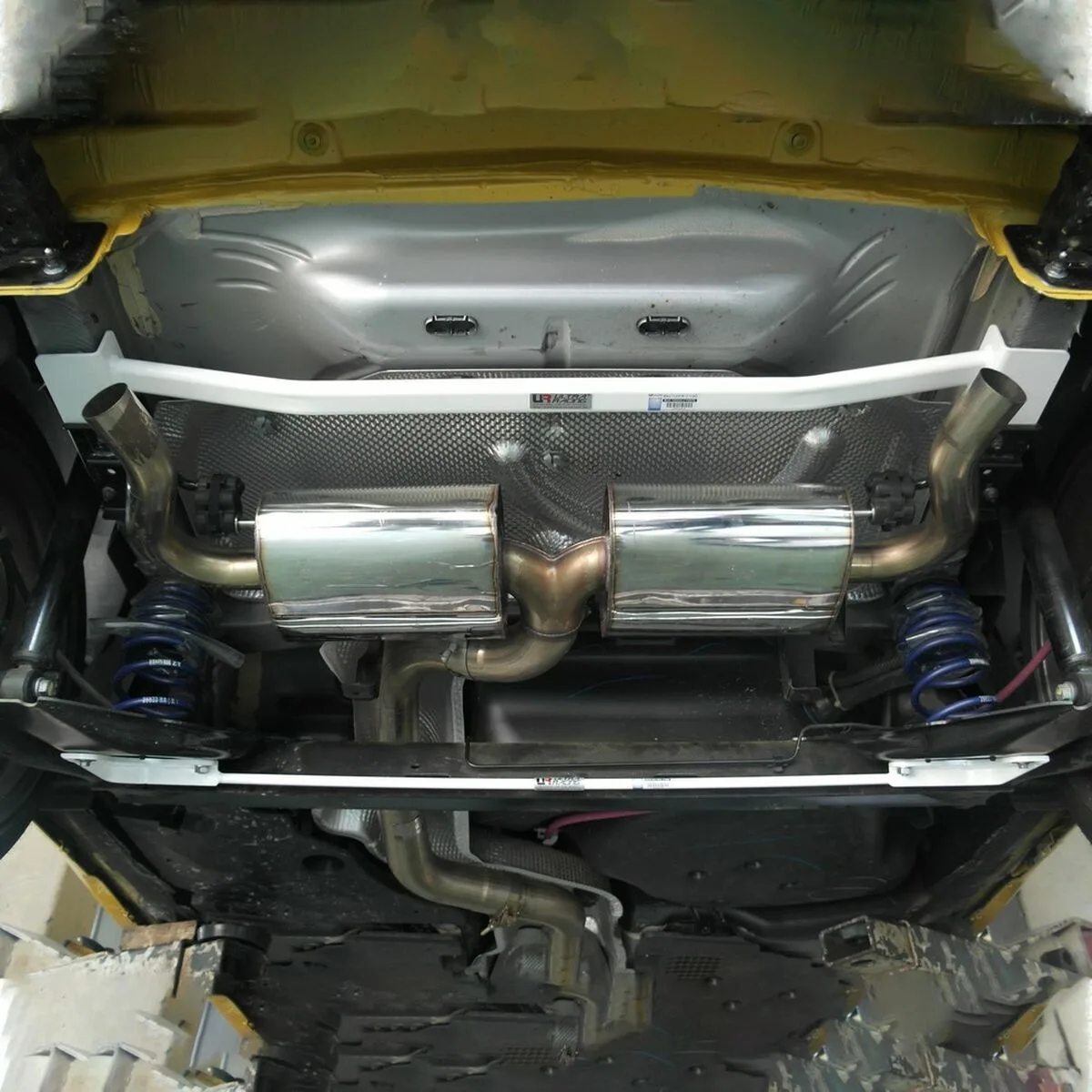 Barre d armature ultra racing urrt2 3216 trasera inferior s378572571. Tendance, confort et qualité : la trilogie gagnante de Diaytar Mode.