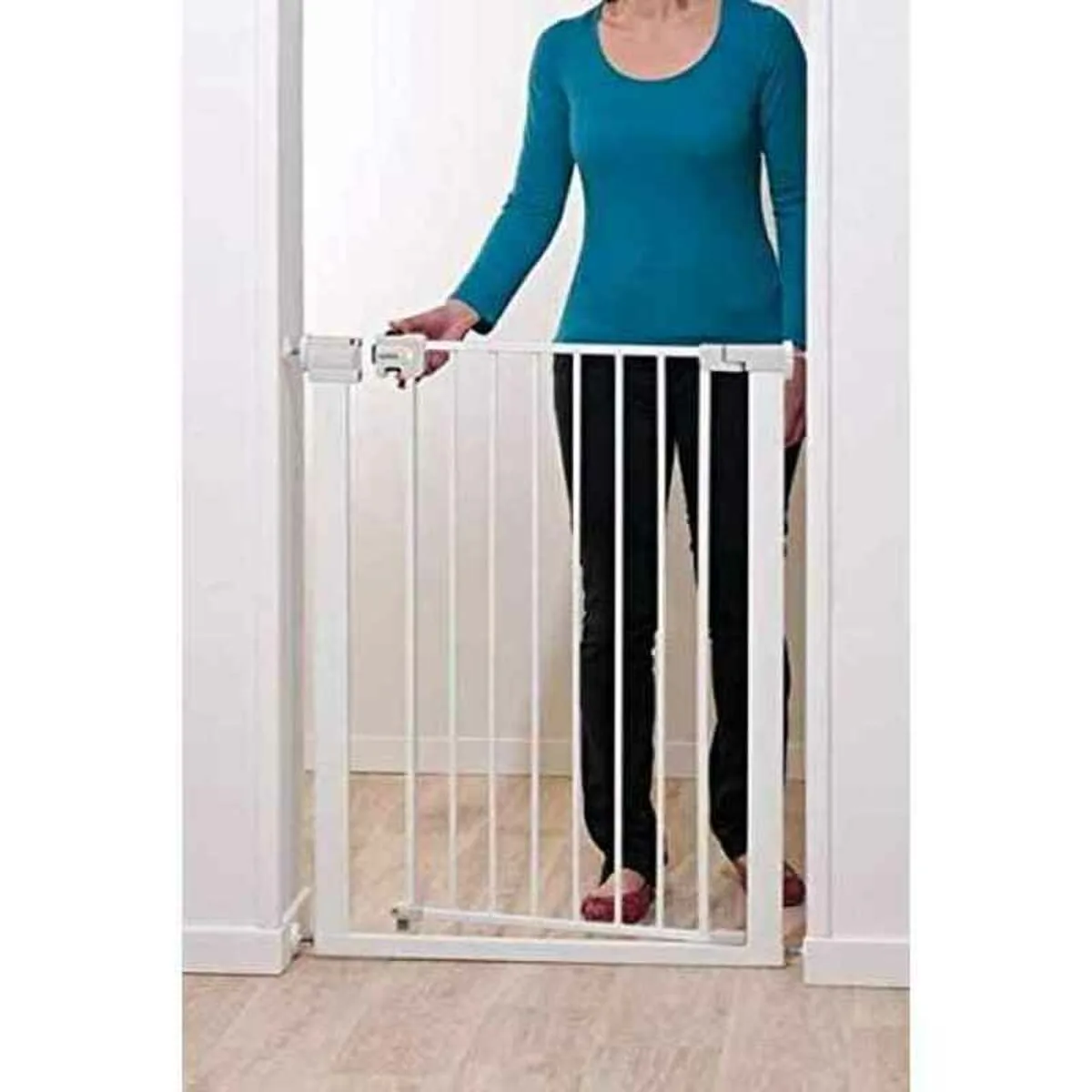 Barriere de securite crazy safety easy close child blanc s710114857. Notre mission chez Diaytar : vous simplifier la vie en vous proposant les produits les plus ingénieux et les plus tendance du marché