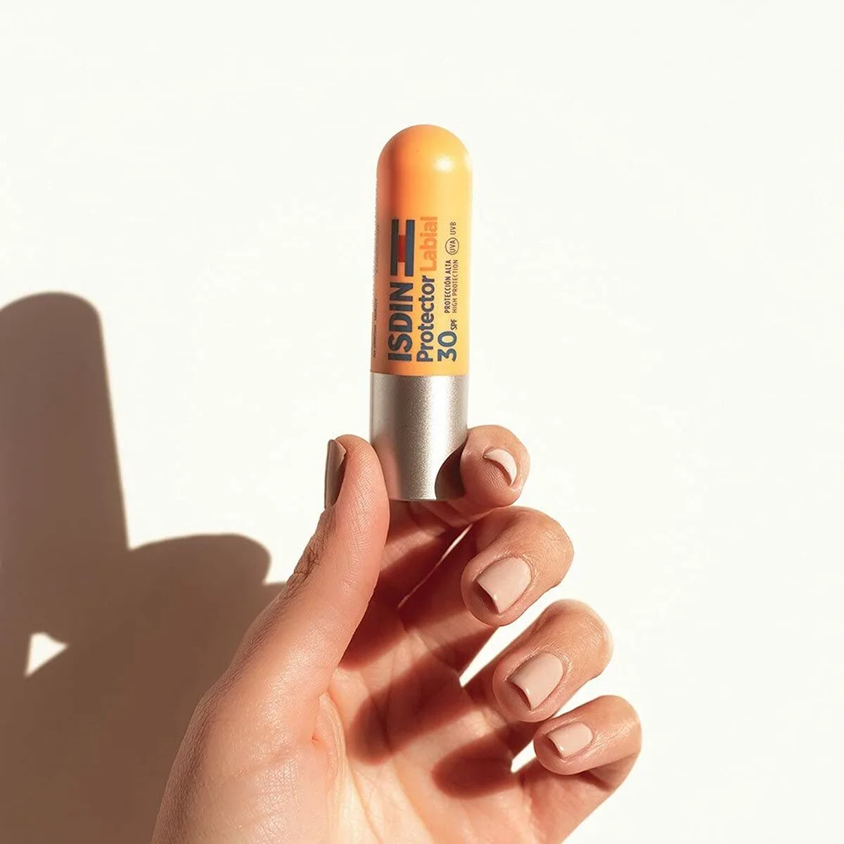 Baume a levres isdin 690013544 m012397042. Diaytar a été conçu pour ceux qui refusent le compromis. Ici, chaque produit est une victoire du qualitatif sur le quantitatif.