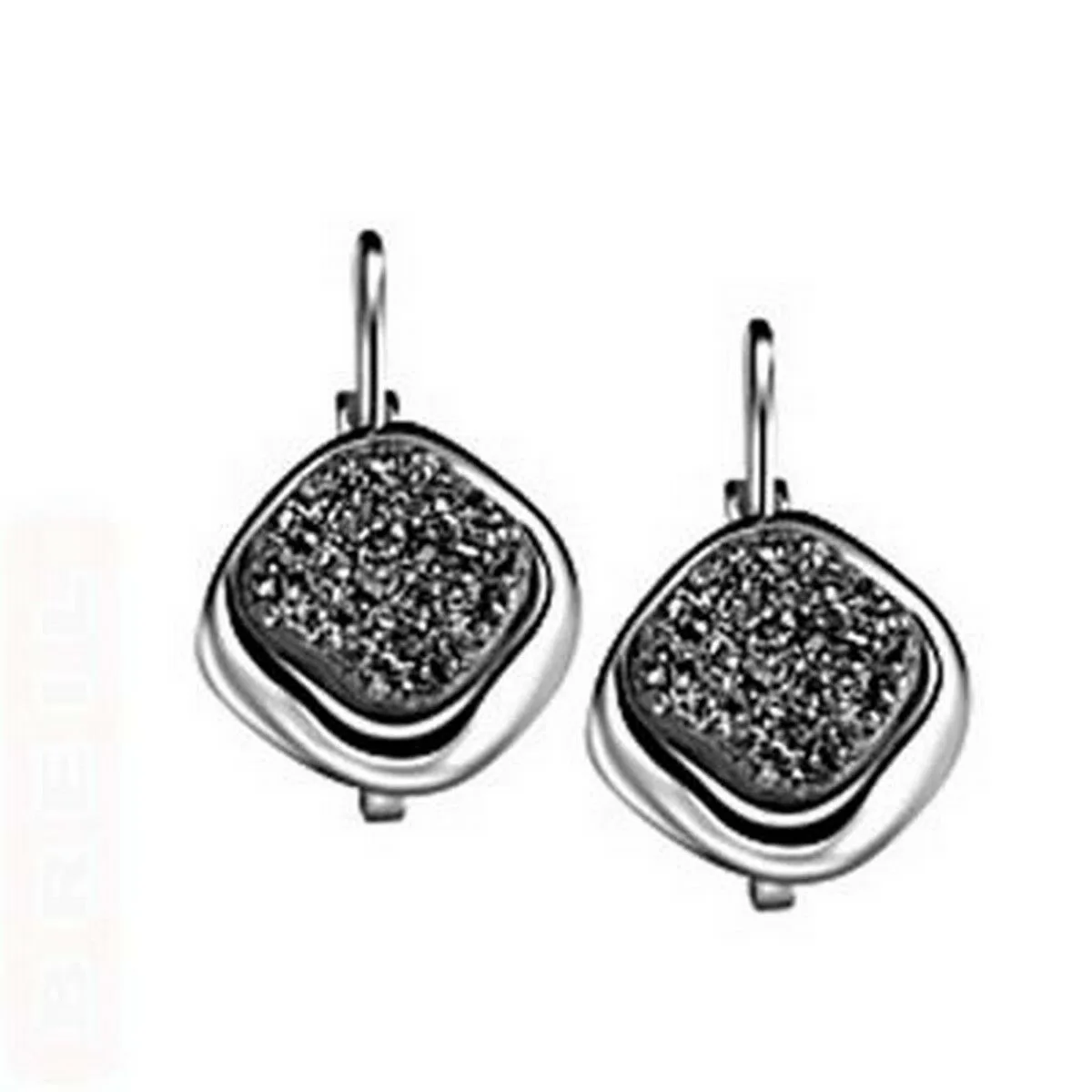 Boucles d oreilles femme breil moonrock s720625077. L'aventure Diaytar est une quête permanente de sens et d'esthétisme à travers des produits soigneusement pensés.