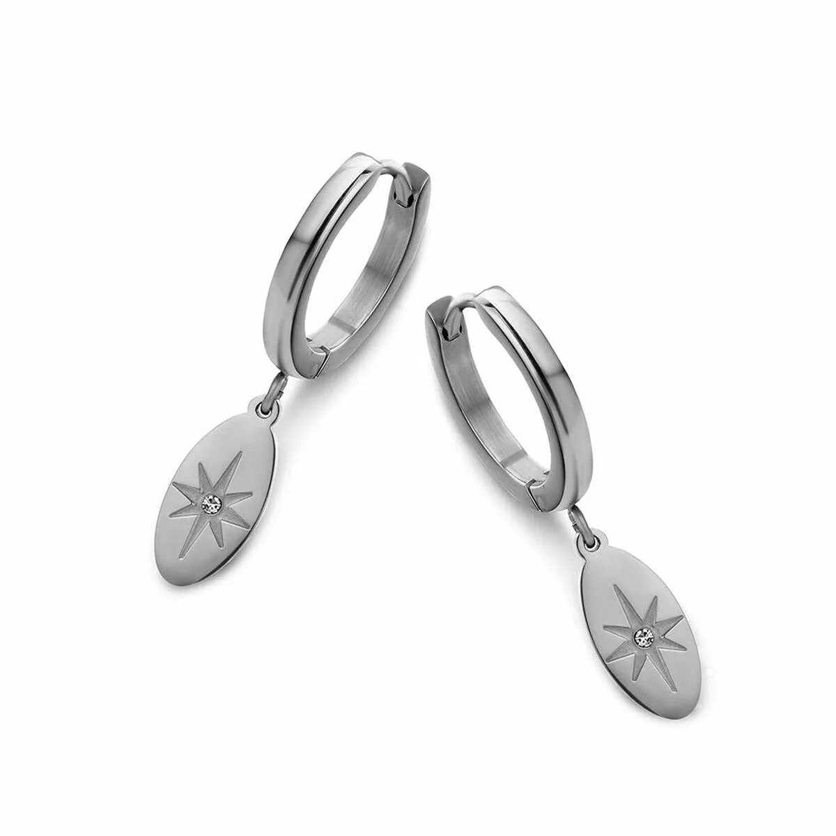 Boucles d oreilles femme co88 collection 8ce 70112 argente s7211119124. Bien plus qu'un site, Diaytar est un club. Le club de ceux qui savent reconnaître la valeur d'un produit exceptionnel.