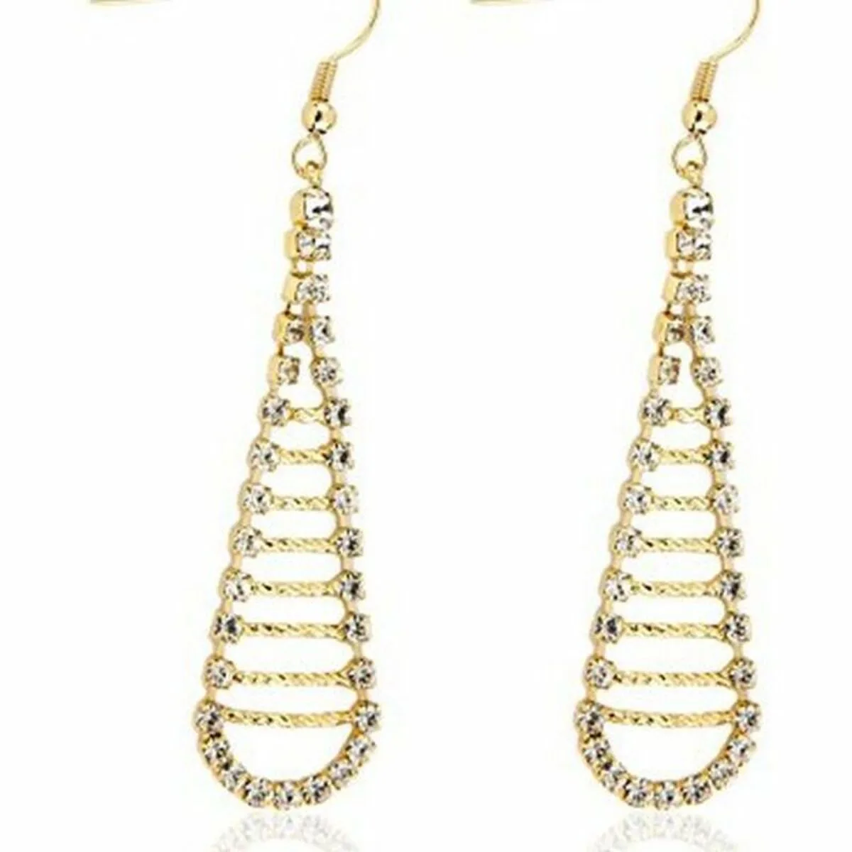 Boucles d oreilles femme cristian lay 429380 s030351321. Notre mission chez Diaytar : vous simplifier la vie en vous proposant les produits les plus ingénieux et les plus tendance du marché