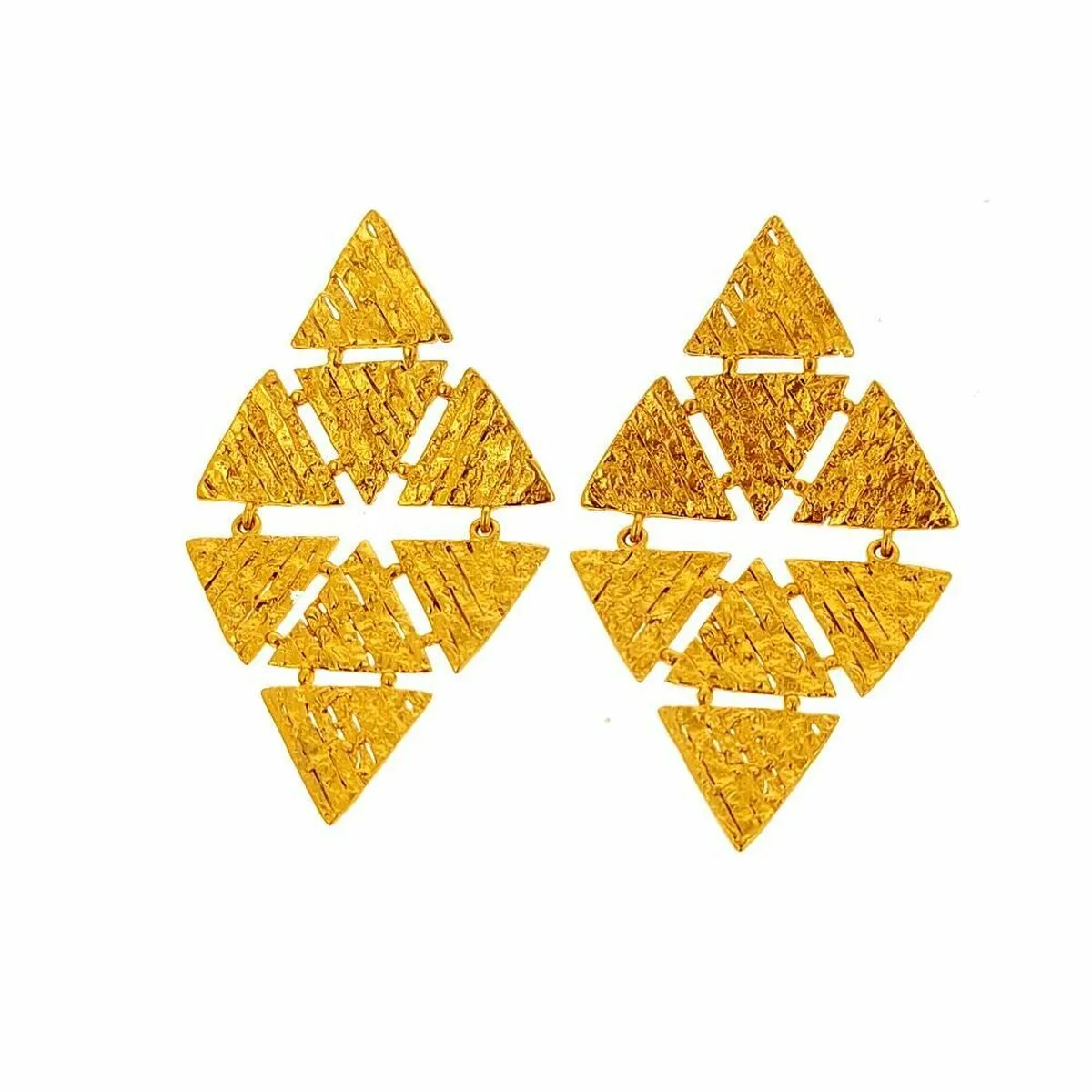 Boucles d oreilles femme lola casademunt dore losanges s451307969. Diaytar, c'est le livre dont vous êtes le héros. Chaque produit que vous choisissez est un chapitre de votre histoire.