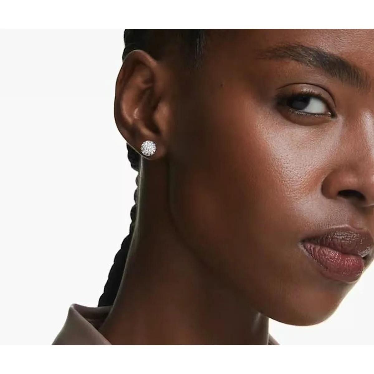 Boucles d oreilles femme swarovski 5700290 argente s7210809374. Diaytar, c'est la fusion entre le meilleur de l'artisanat et le cutting-edge de la technologie, au service de votre quotidien.