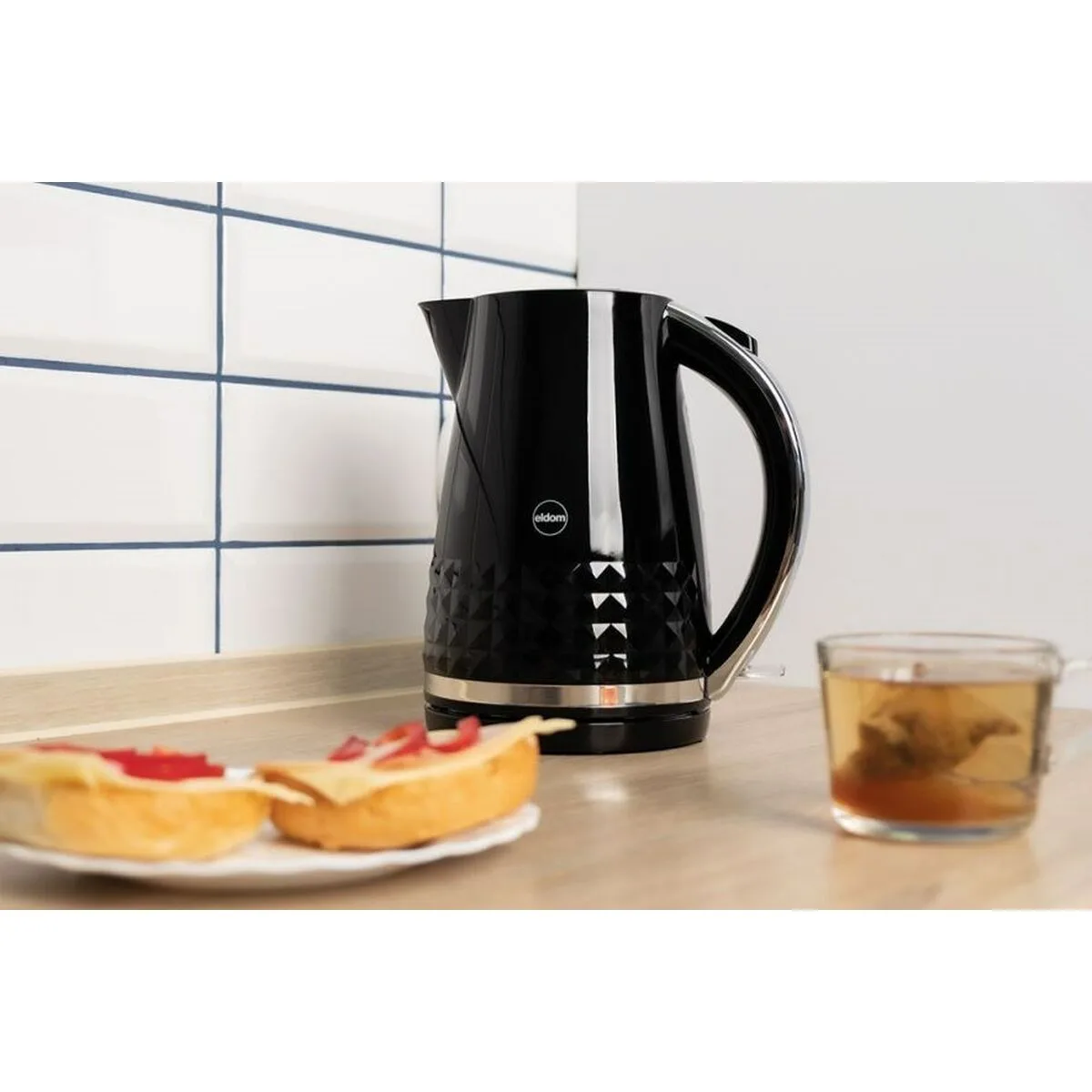 Bouilloire eldom c270c noir 2000 w 2150 w 1 5 l s910227745. Pour un shopping sans limites : Diaytar déniche pour vous le meilleur des produits généraux, électroniques et de style de vie