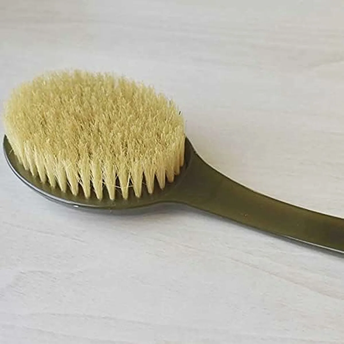 Brosse de bain beter cepillo s052300190. Tendance, confort et qualité : la trilogie gagnante de Diaytar Mode.