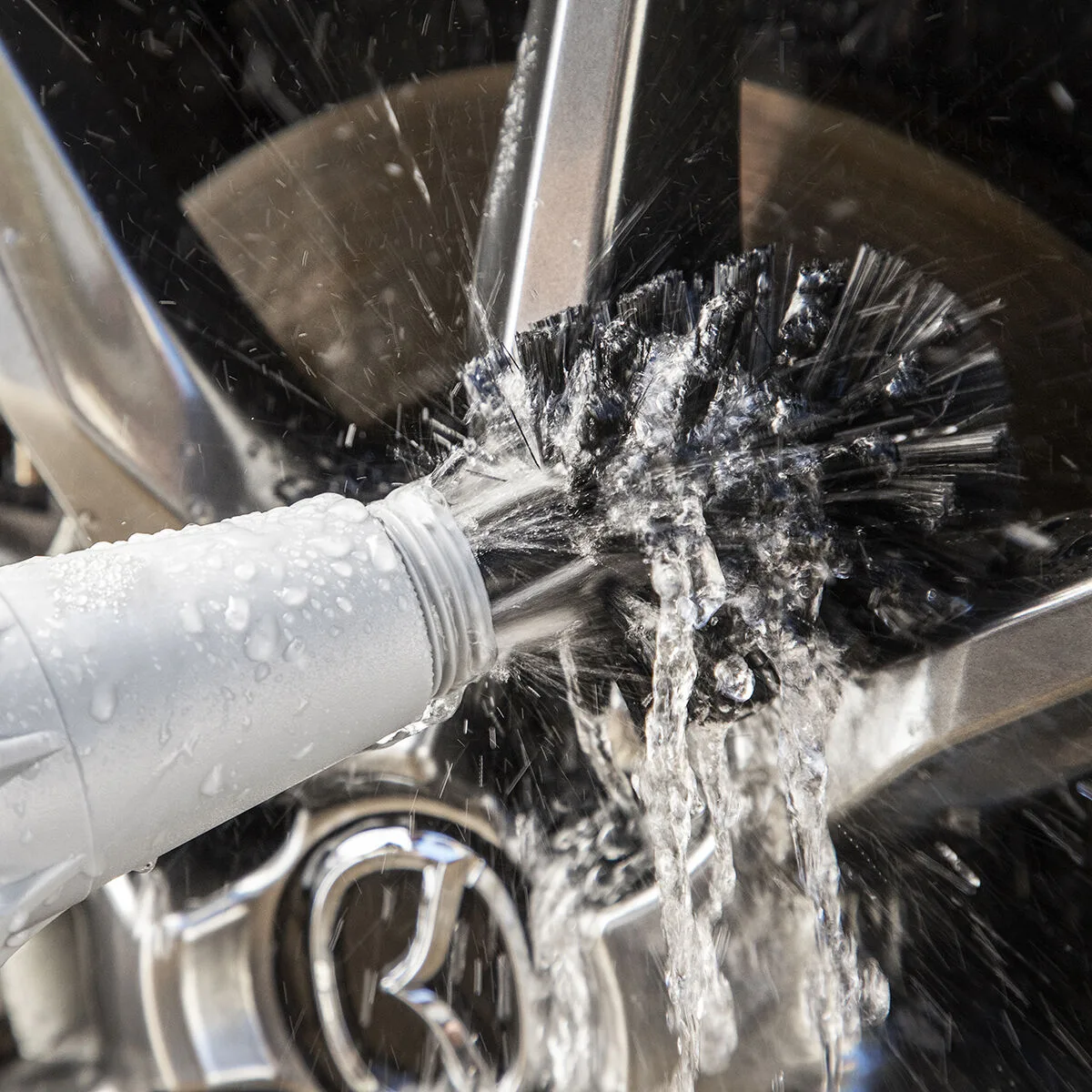 Brosse rotative pour tuyau twise innovagoods v010349951. Innovation, style et qualité : les trois piliers de l'expérience Diaytar.