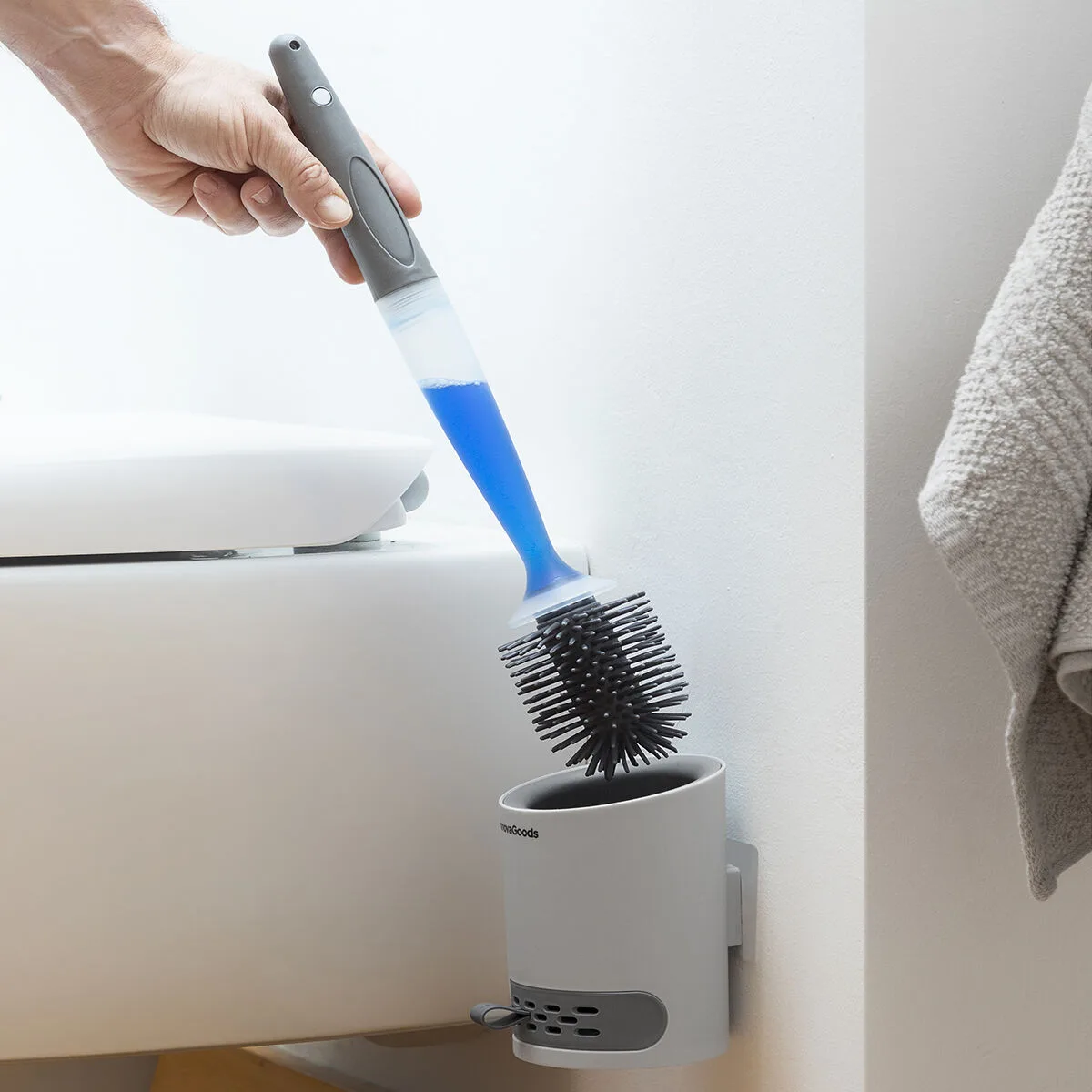 Brosse wc avec distributeur de savon bruilet innovagoods v010354537. Diaytar a été pensé pour les multitâches, les exigeants, les pressés, les rêveurs... En somme, pour vous.