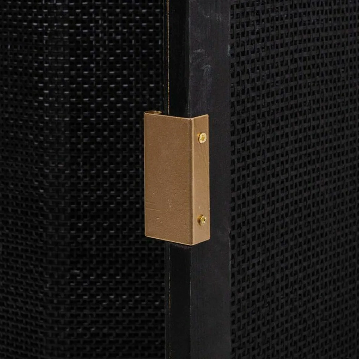 Buffet alexandra house living noir bois mdf 37 x 80 x 118 cm d163081669. L'aventure Diaytar est une quête permanente de sens et d'esthétisme à travers des produits soigneusement pensés.