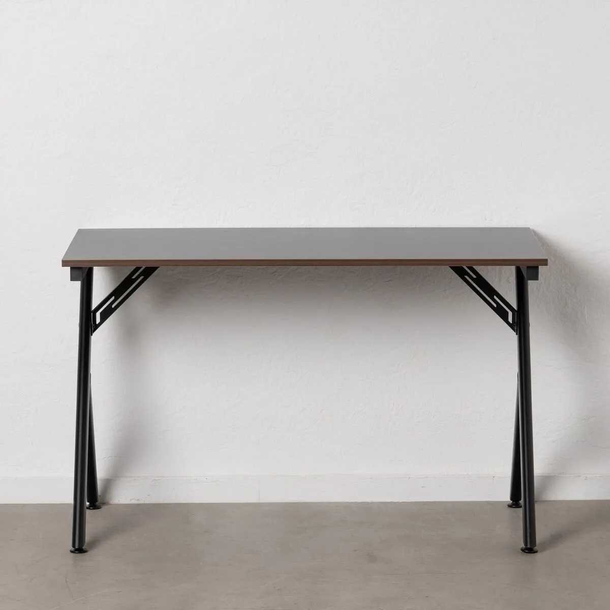 Bureau bois mdf noir naturel 120 x 60 x 75 cm s880501860. L'expérience Diaytar : une interface fluide pour découvrir une multitude de produits alignés avec les tendances actuelles