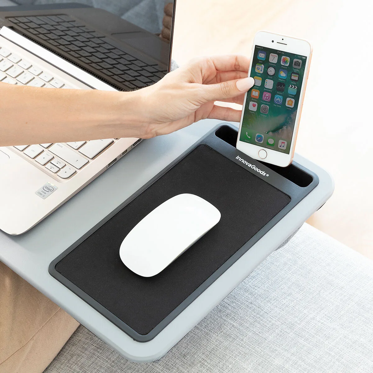 Bureau portable d ordinateur avec coussin xl deskion innovagoods v010336543. Bienvenue dans la famille Diaytar. Ici, on ne parle pas de clients, mais de co-créateurs d'un quotidien meilleur.