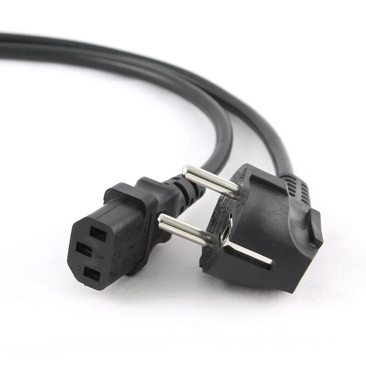 Cable d alimentation gembird pc 186 vde 3m 3 m s911502964. Diaytar s'adapte à vos besoins avec une gamme complète et variée.
