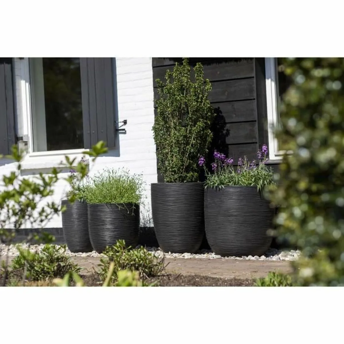 Cache pot capi europe noir plastique o 43 cm s7100885774. Bienvenue sur Diaytar, la plateforme qui a réussi le pari de rendre le shopping généraliste aussi excitant que la mode.
