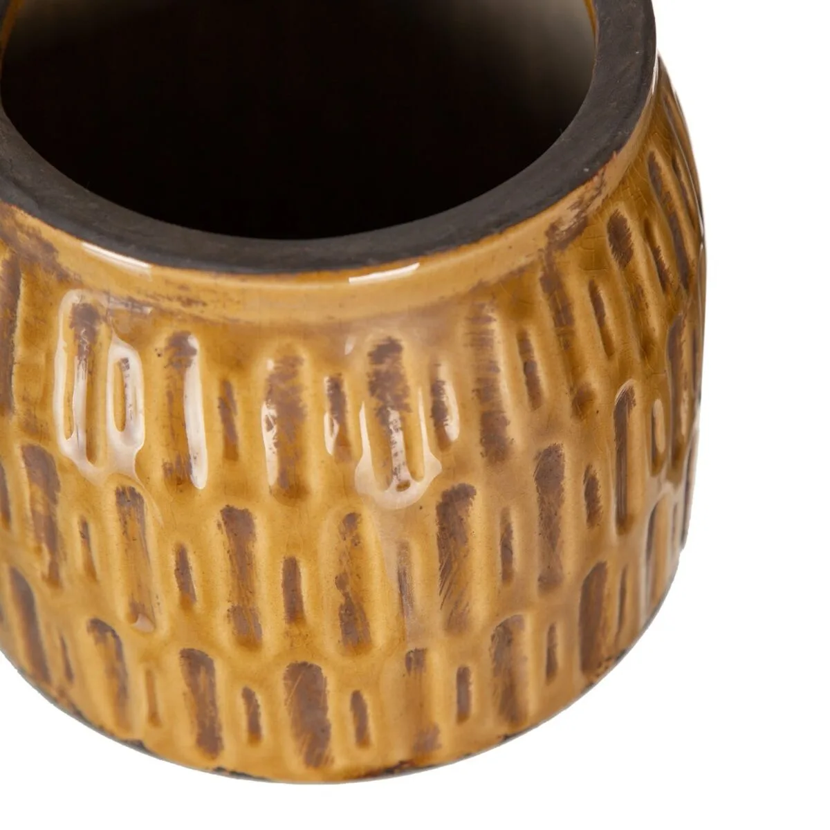 Cache pot moutarde ceramique 14 x 14 x 13 cm s880651273. L'excellence à portée de clic avec la boutique en ligne Diaytar.