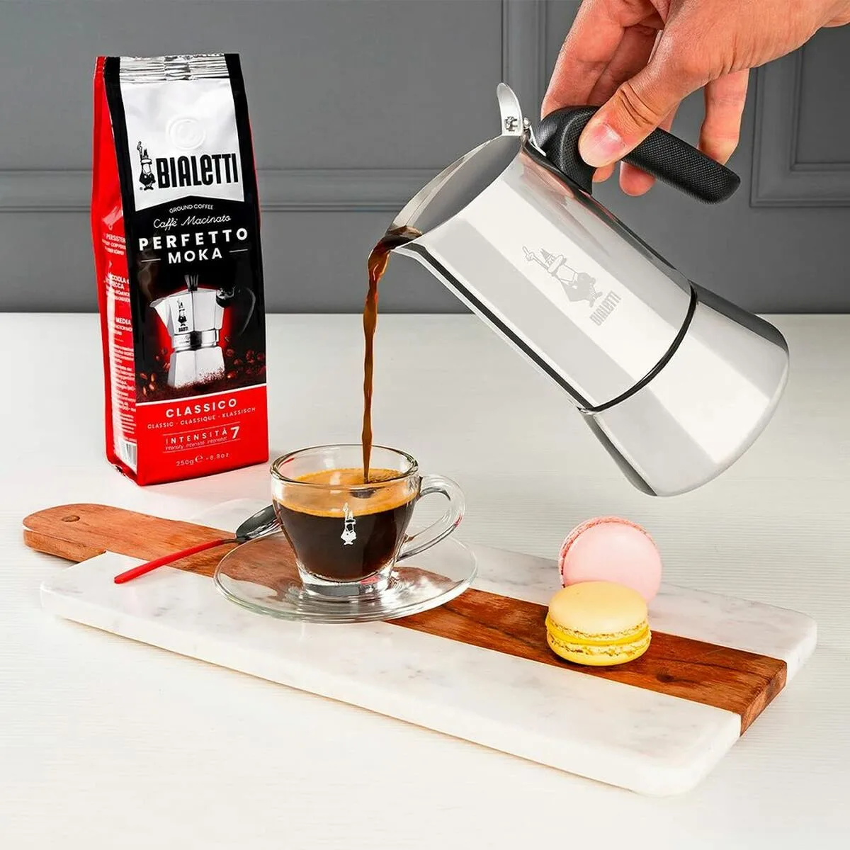 Cafetiere italienne bialetti venus box argente acier inoxydable 100 ml 2 tasses s913957980. Diaytar, c'est le refuge des amoureux du beau et de l'utile, un sanctuaire dédié au produit parfait.