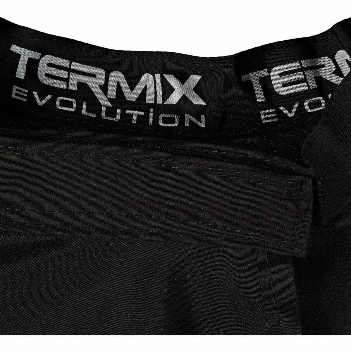 Cape de coiffure termix evolution noir s450805463. Notre philosophie : le produit parfait n'existe pas. C'est pourquoi Diaytar en propose des milliers, pour que vous le créiez.
