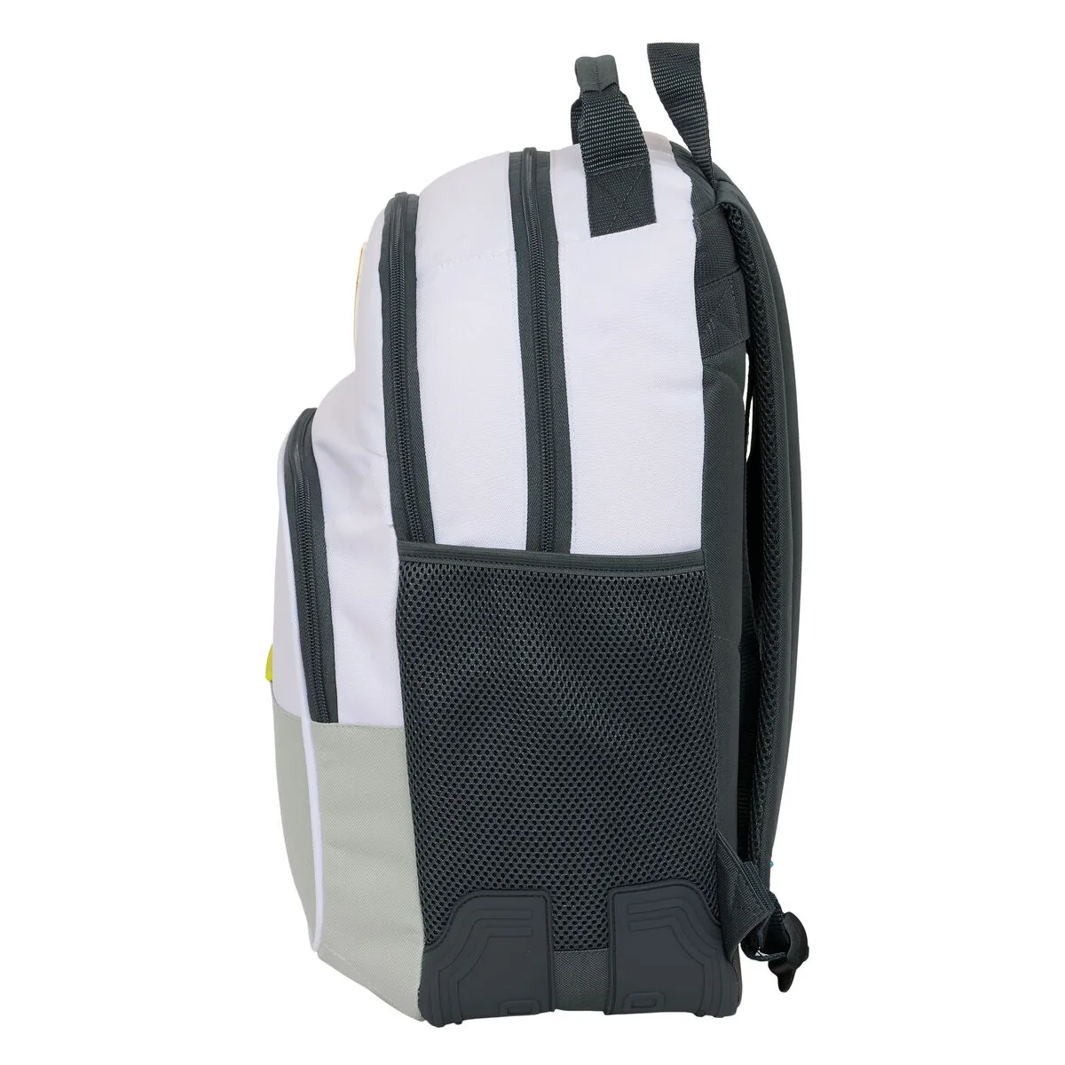Cartable real madrid c f blanc 32 x 42 x 15 cm s431300173. Les influenceurs adorent Diaytar pour ses pièces mode avant-gardistes.