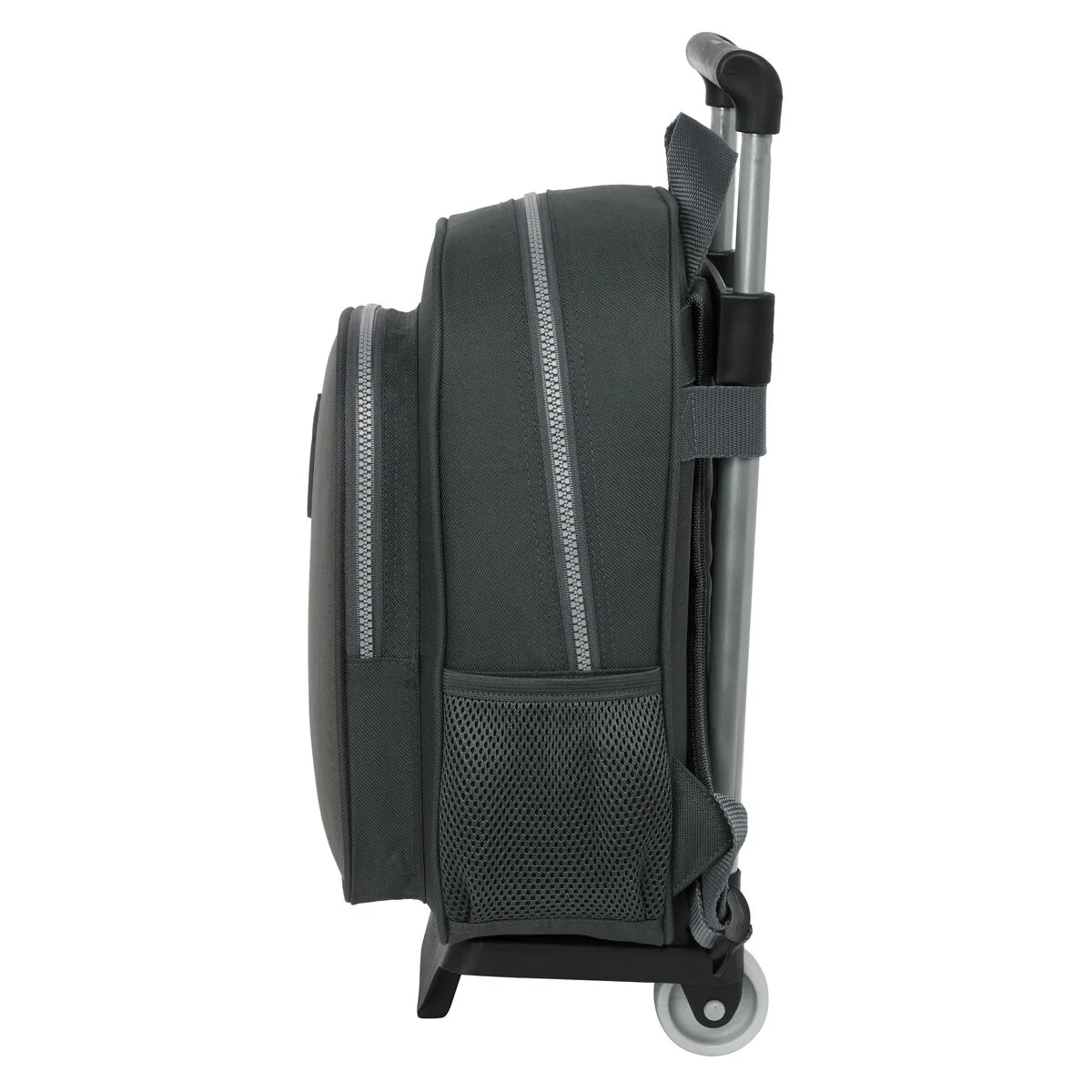 Cartable real madrid c f gris 27 x 33 x 10 cm s431240852. Découvrez l'univers Diaytar - Des milliers de produits sélectionnés avec soin pour vous.