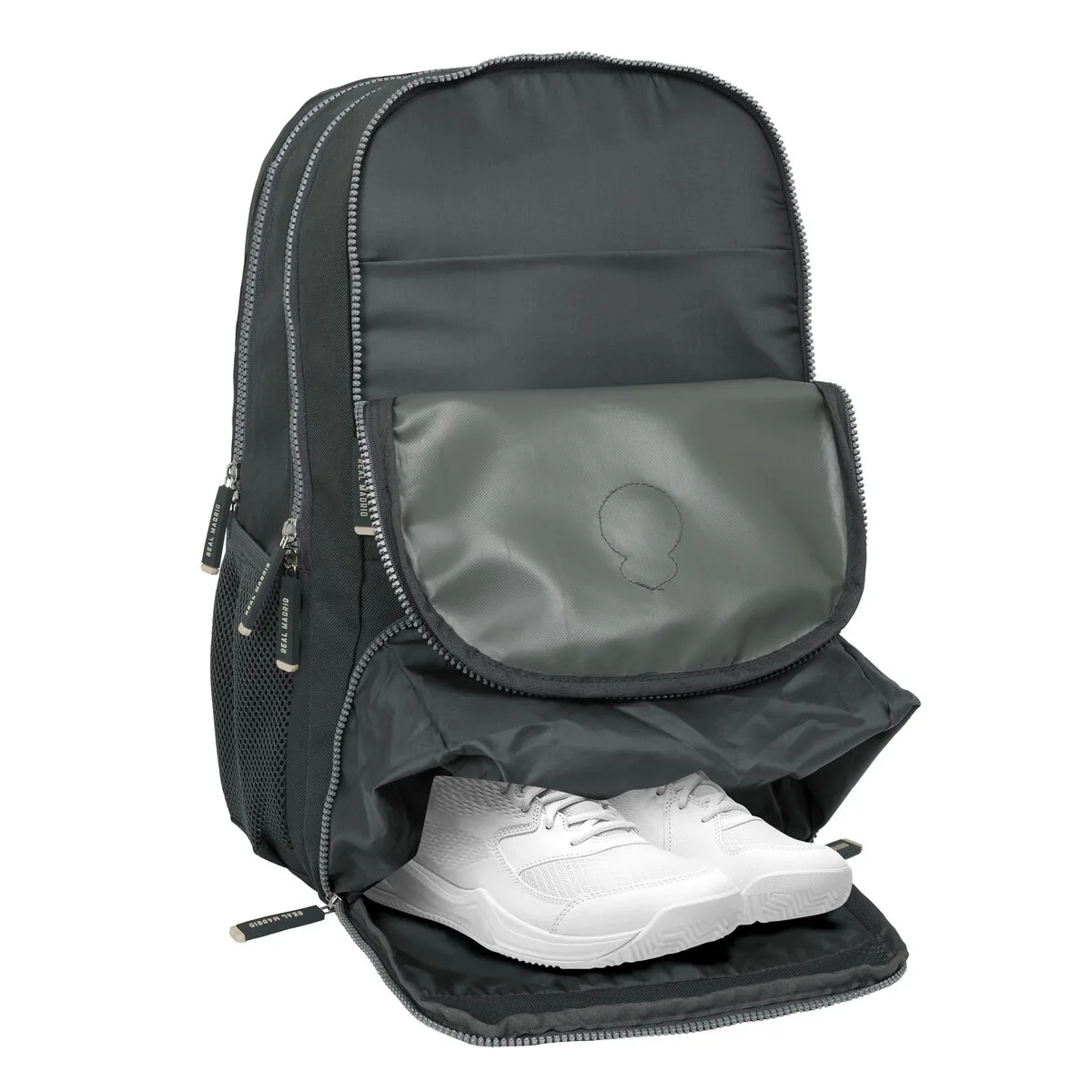 Cartable real madrid c f gris 30 x 42 x 17 cm s431241932. Notre équipe Diaytar parcourt le globe pour vous dénicher les produits généraux et électroniques les plus prometteurs