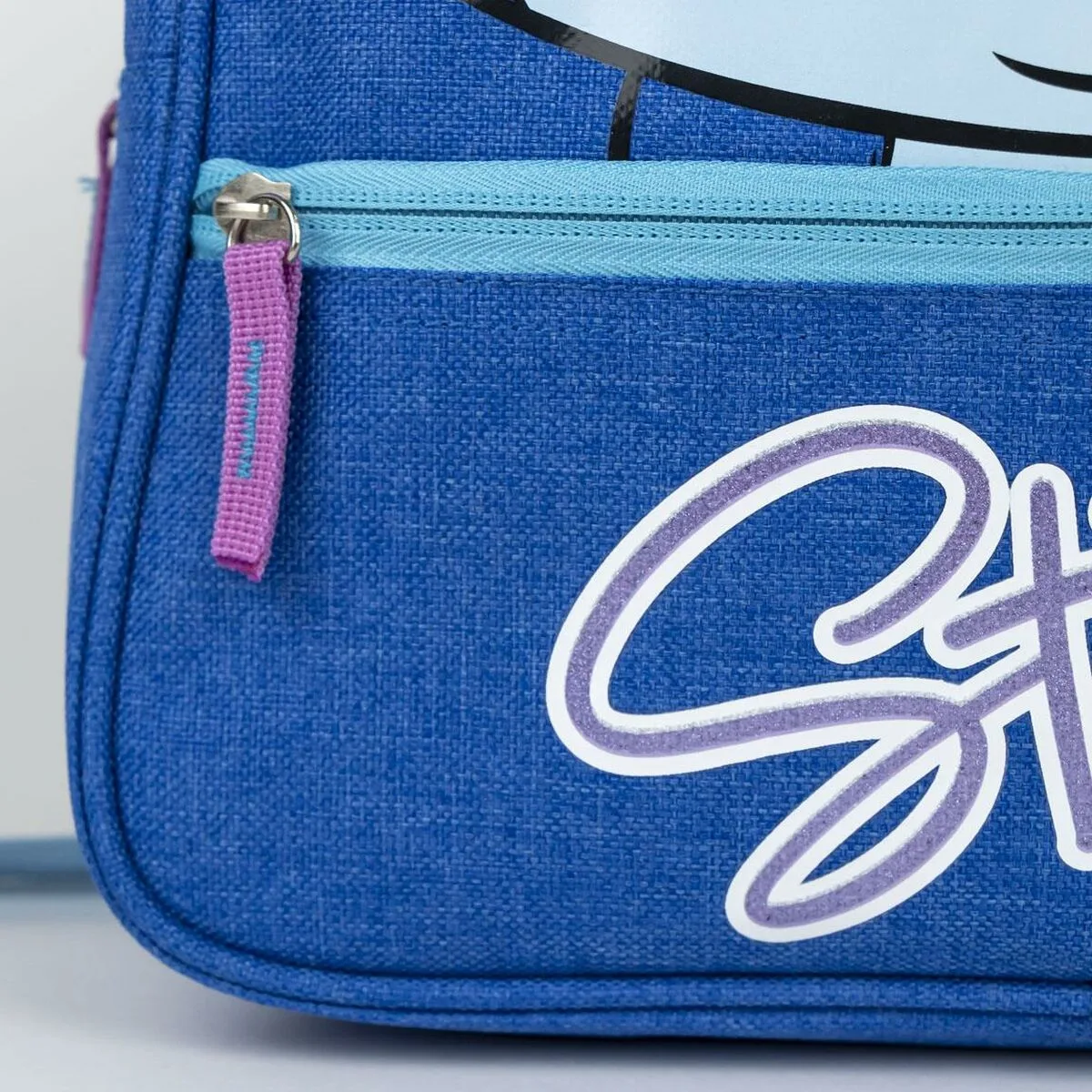 Cartable stitch bleu 25 x 30 x 10 cm s074016283. Diaytar, c'est l'évidence que quand on aime les produits, on ne compte pas. On les collectionne. À vous de jouer.