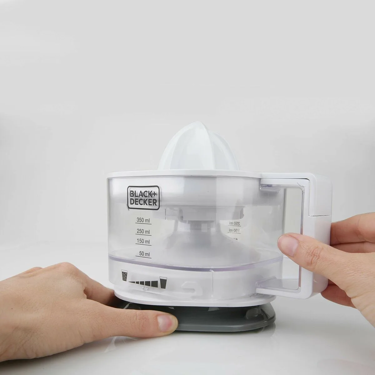 Centrifugeuse electrique black decker bxcj25e blanc gris 25 w 350 ml s910094322. Élargissez vos horizons avec Diaytar, le hub de tous les produits qui comptent vraiment dans votre vie de tous les jours