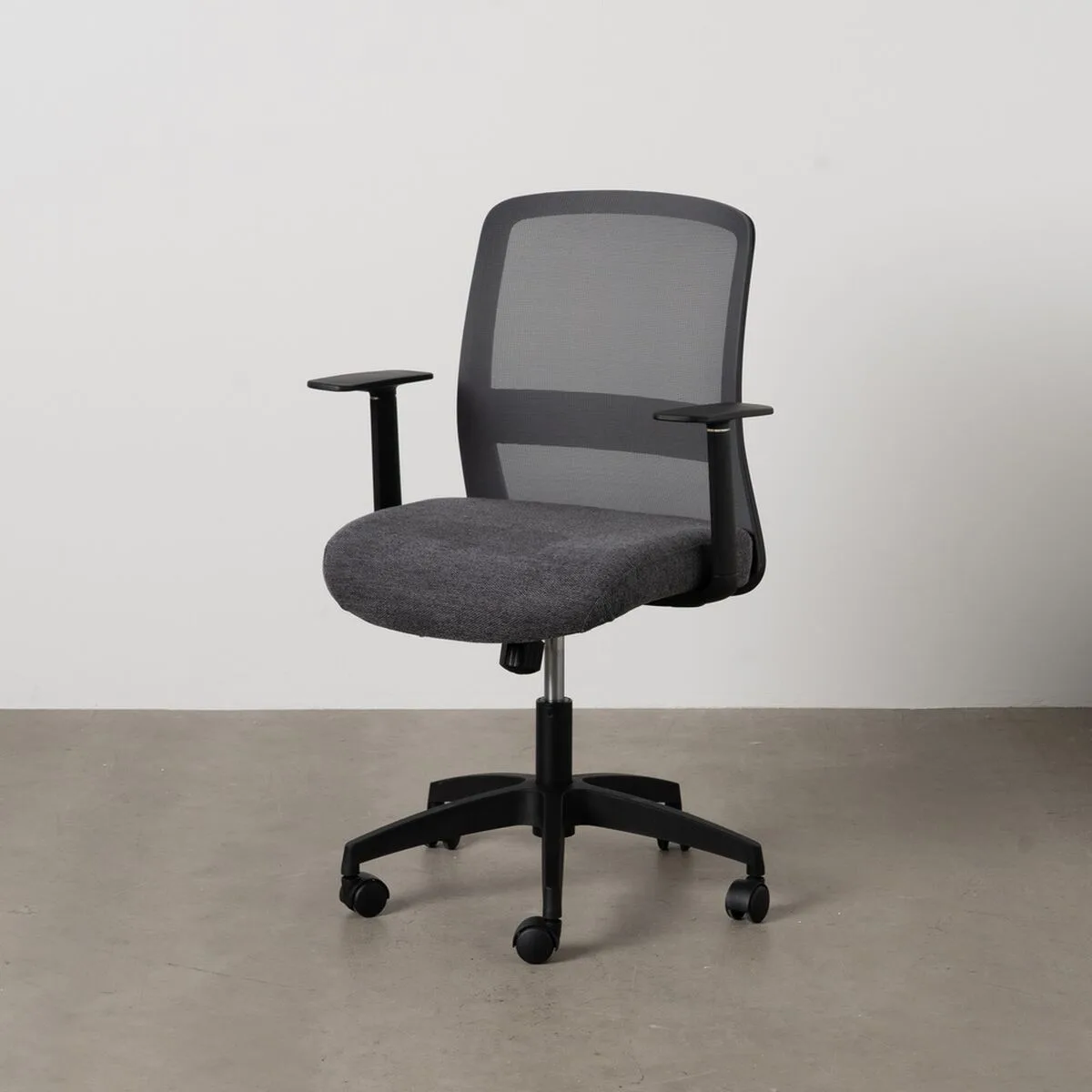 Chaise de bureau noir 62 x 56 x 85 5 cm s880829697. Diaytar, c'est le hub où se connectent les créateurs de produits géniaux et les clients qui les attendaient sans le savoir.