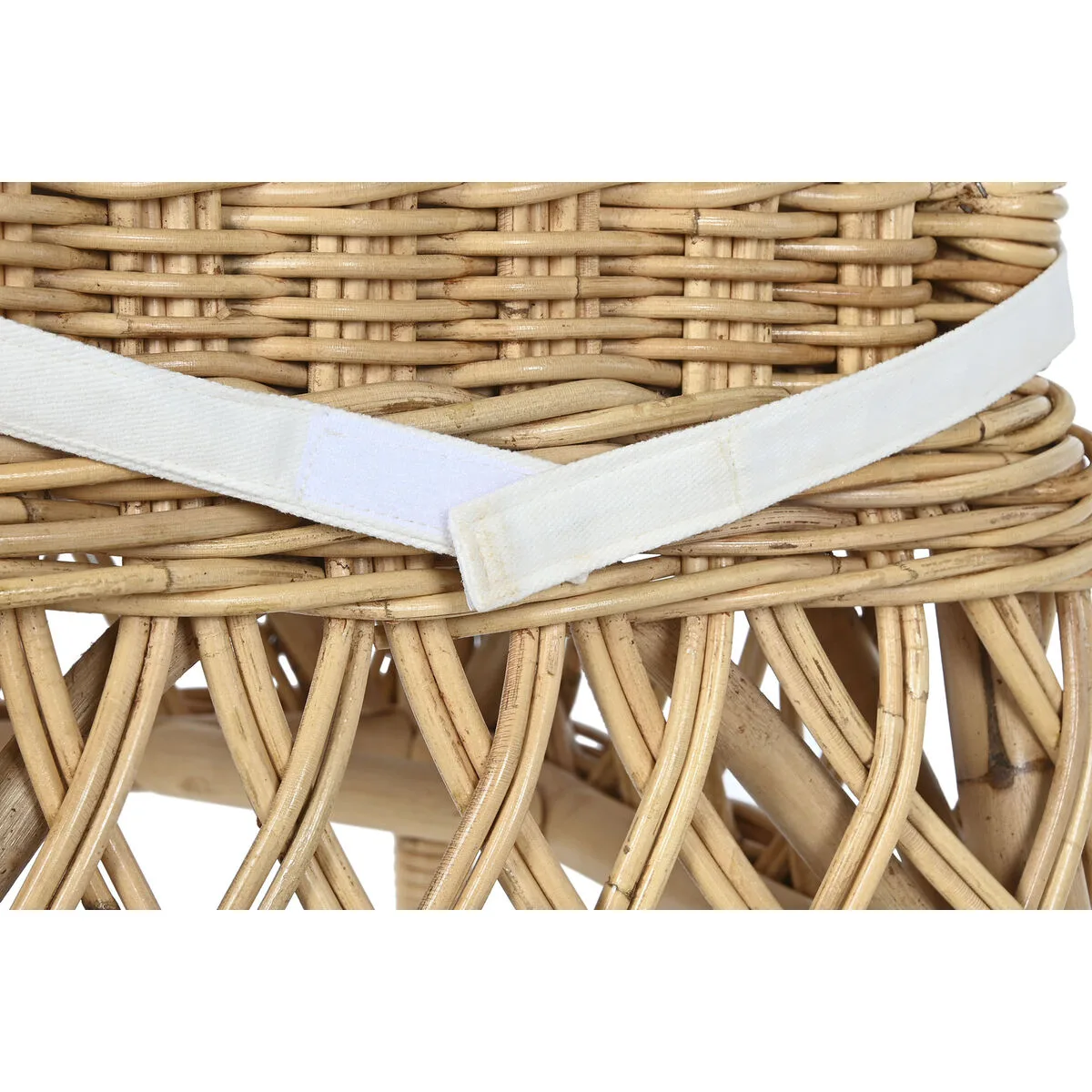 Chaise dkd home decor blanc naturel 45 x 55 x 85 cm 45 x 55 x 90 cm 47 x 58 x 90 cm s305271947. Diaytar réinvente le e-commerce avec une approche généraliste axée sur la qualité, la tendance et l'accessibilité