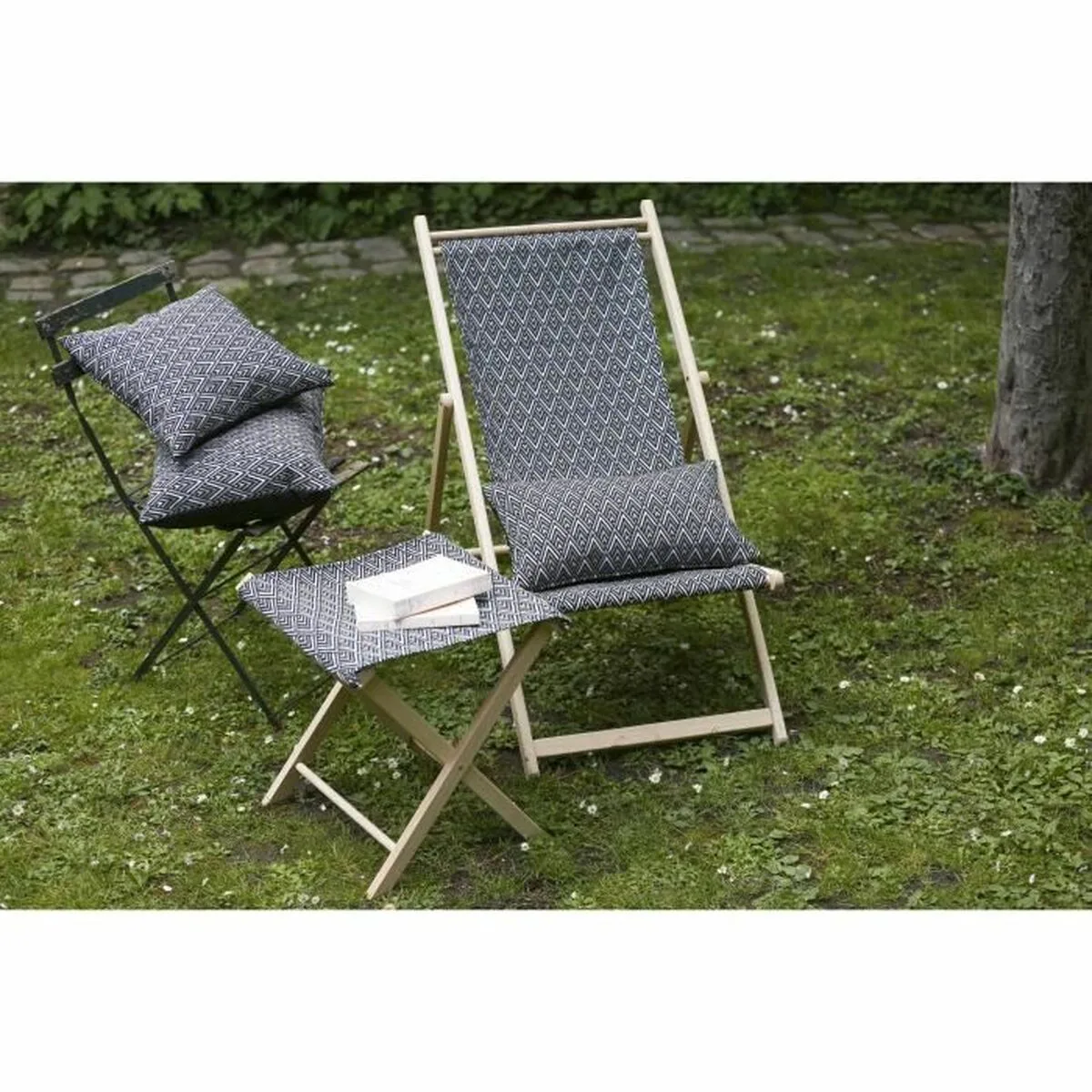 Chaise longue jardin prive marron gris 132 x 55 x 35 cm bois de hetre s718944239. Bienvenue chez Diaytar, où nous croyons que le meilleur produit est celui qui vous trouve, et non l'inverse.