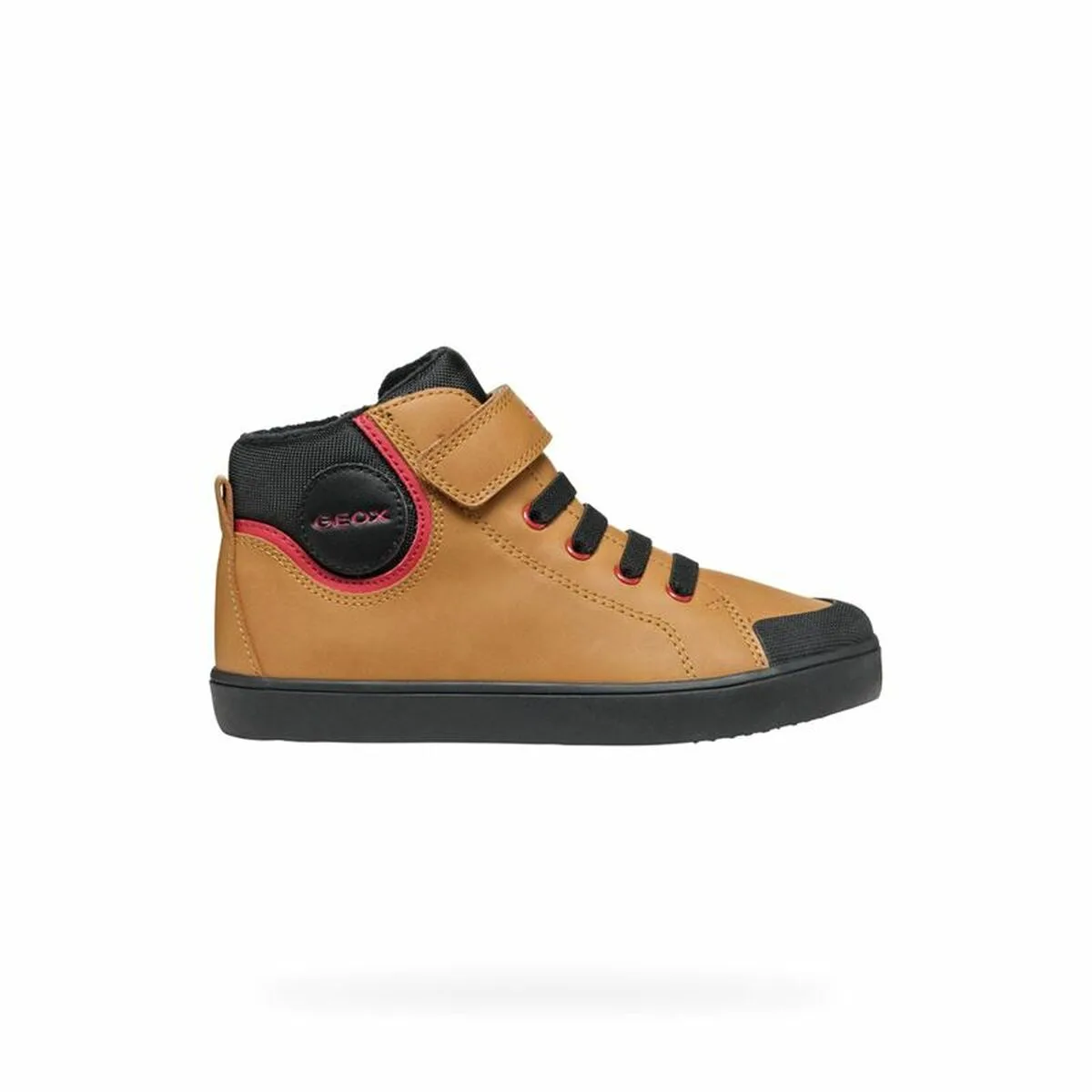 Chaussures casual geox gisli b c marron s6416226256. Chez Diaytar, la tendance n'est pas qu'une question d'apparence, c'est une question de fonctionnalité et d'innovation