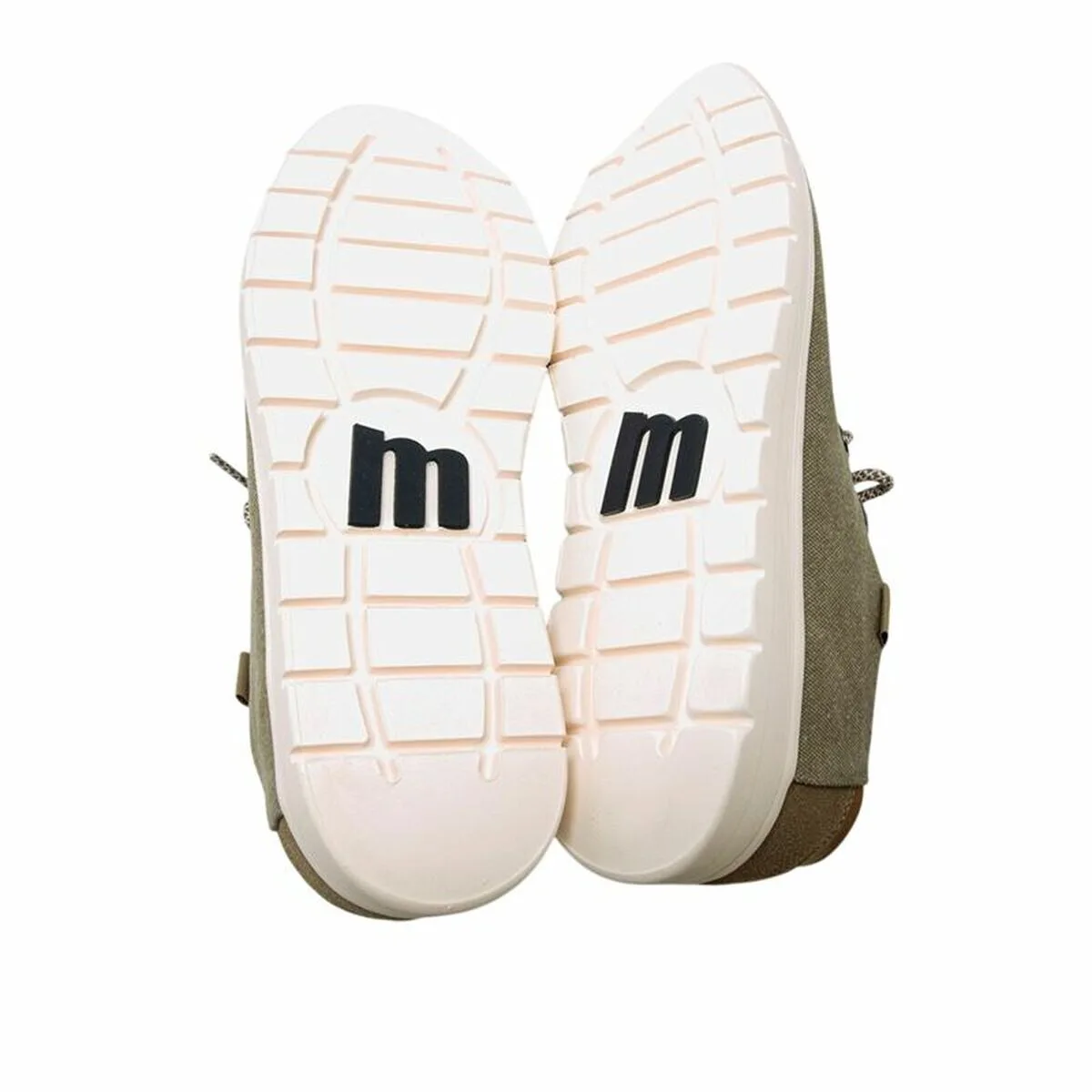 Chaussures de sport pour homme mustang mustang 2025 v attitude s6418637773. Diaytar, c'est le hub où se connectent les créateurs de produits géniaux et les clients qui les attendaient sans le savoir.