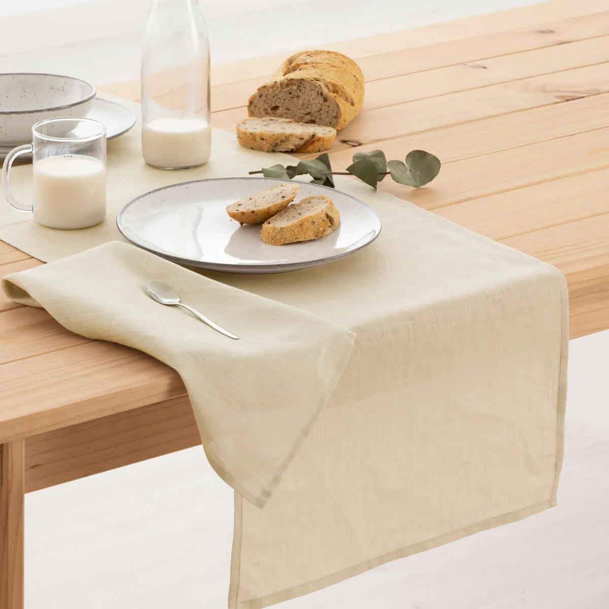 Chemin de table belum beige multicouleur 45 x 140 cm s980015767. Chez Diaytar, chaque visite est l'occasion de découvrir un nouveau produit génial, qu'il soit électronique ou domestique