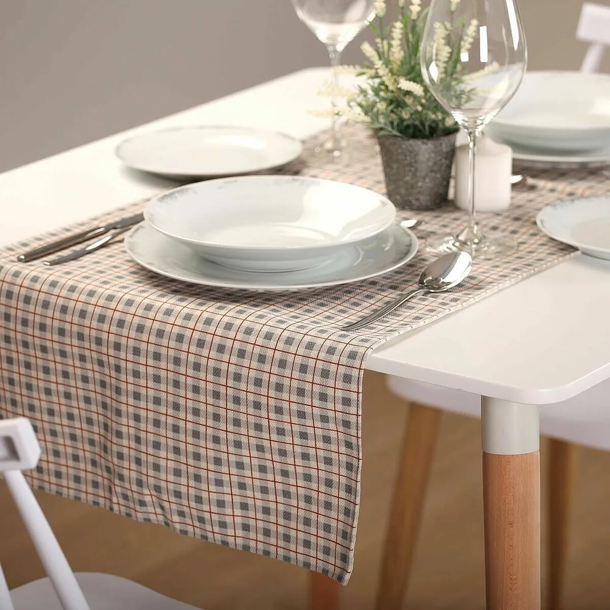 Chemin de table versa camy polyester 44 5 x 0 5 x 154 cm s340714636. Plongez dans l'univers Diaytar, votre référence pour des produits du quotidien, high-tech et déco, tous porteurs de tendances