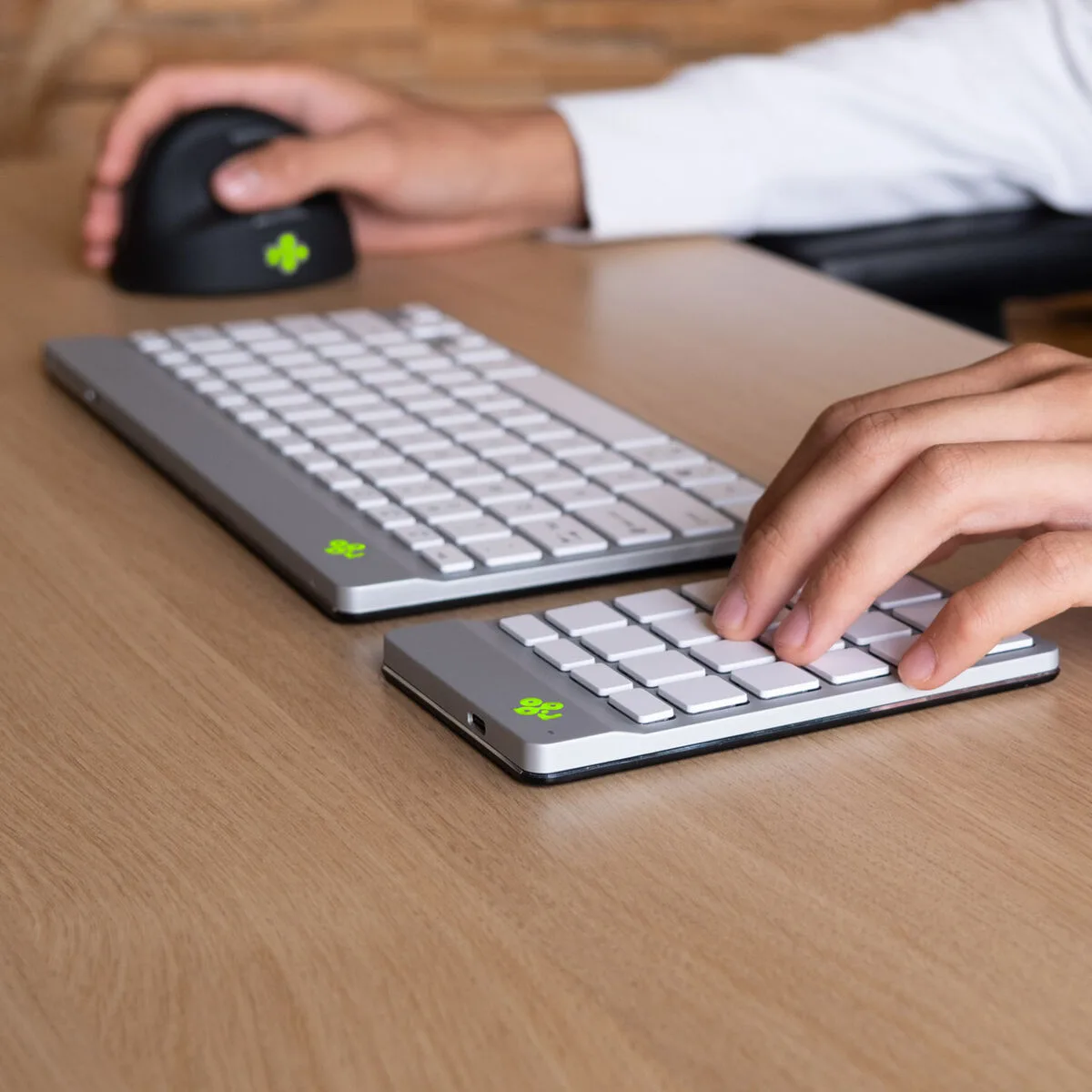 Clavier et souris r go rgoconmwlwh blanc s5527113240. Plongez dans l'univers Diaytar, votre référence pour des produits du quotidien, high-tech et déco, tous porteurs de tendances