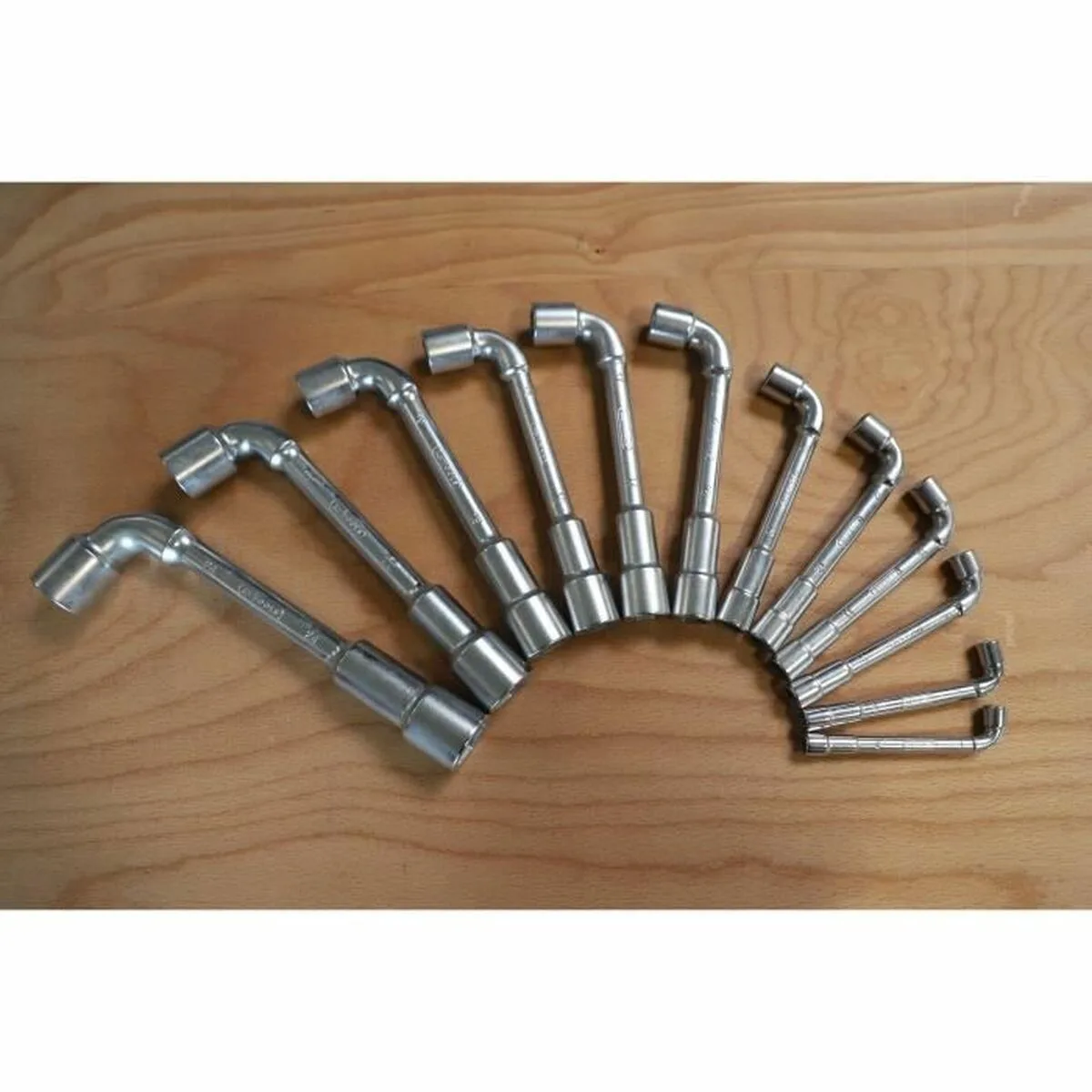 Cle a cliquet ks tools s7102041745. Chez Diaytar, nous célébrons la singularité de chaque produit, qu'il s'agisse d'un gadget tech ou d'un ustensile maison