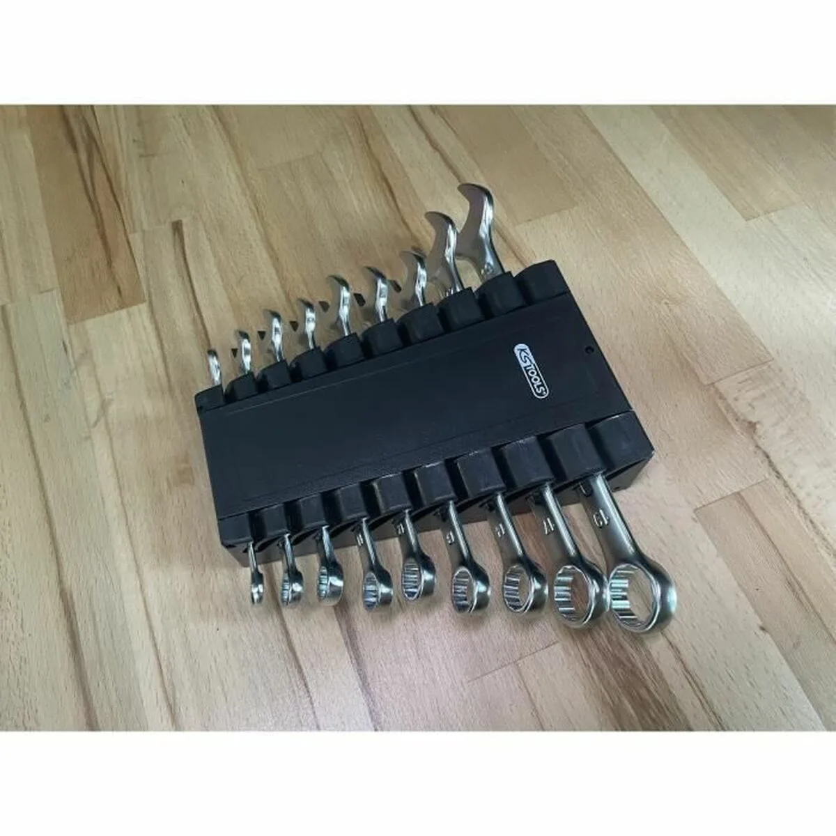 Cle de combinaison ks tools s7102041217. Nous avons infusé Diaytar avec une dose massive de passion pour le produit. Contagieux : vous allez l'attraper.