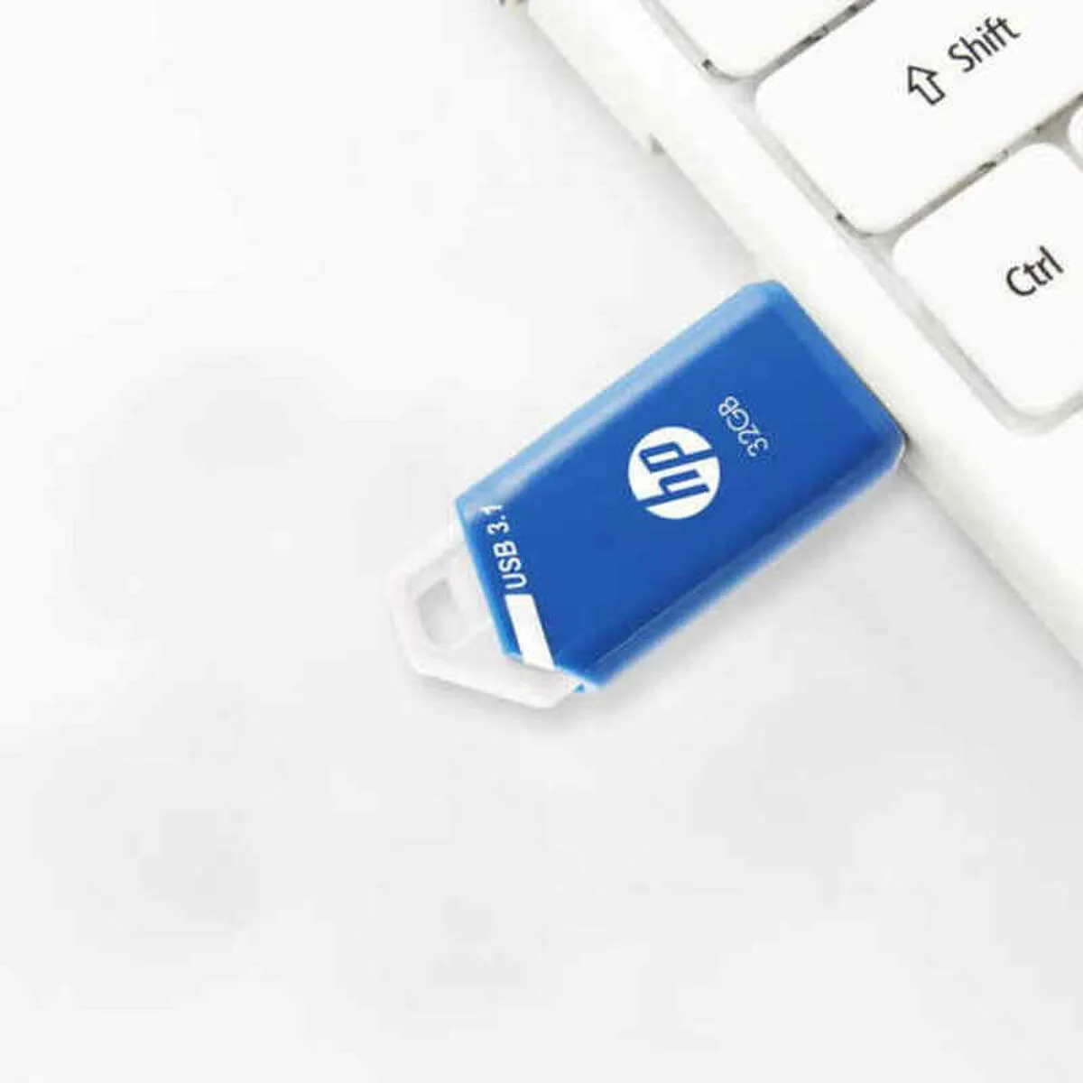 Cle usb hp x755w usb 3 2 s042919094. Diaytar, c'est la preuve que le génie réside dans les détails. Chaque produit a été scruté, pesé, et approuvé.